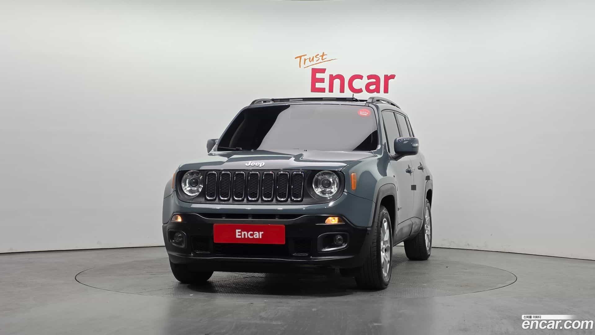 Renegade Jeep 2018.10-OUTER-003