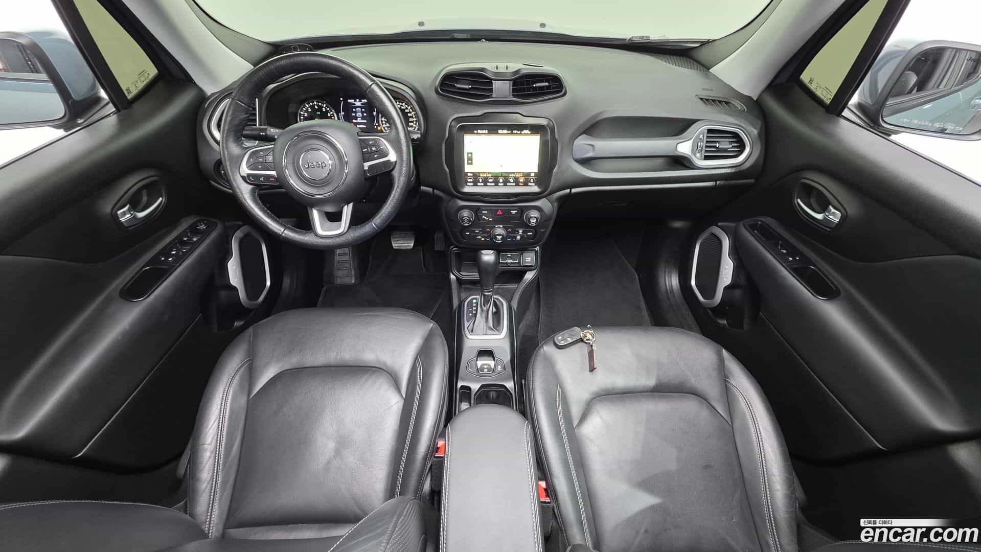 Renegade Jeep 2018.10-INNER-007