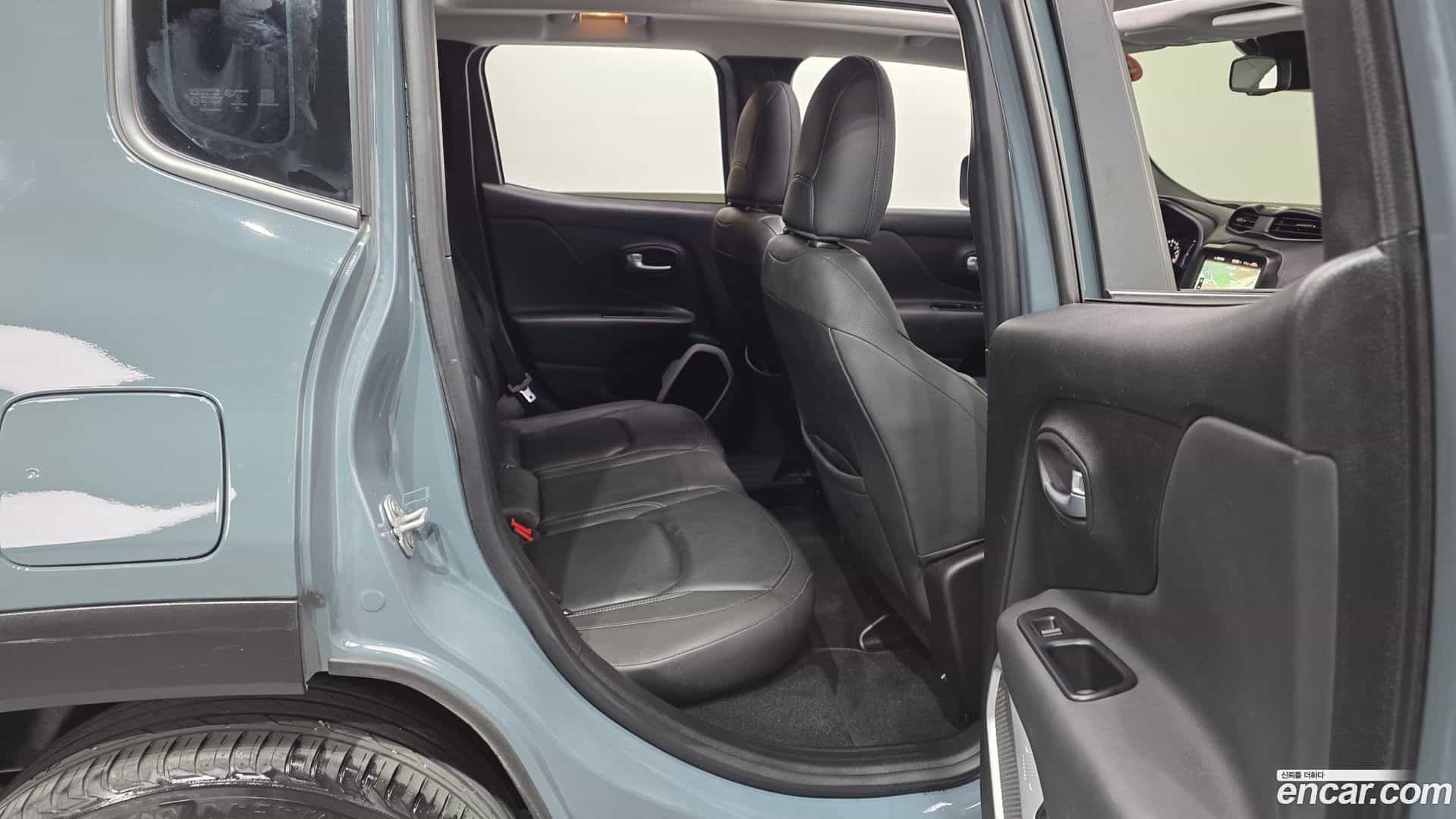 Renegade Jeep 2018.10-OPTION-016