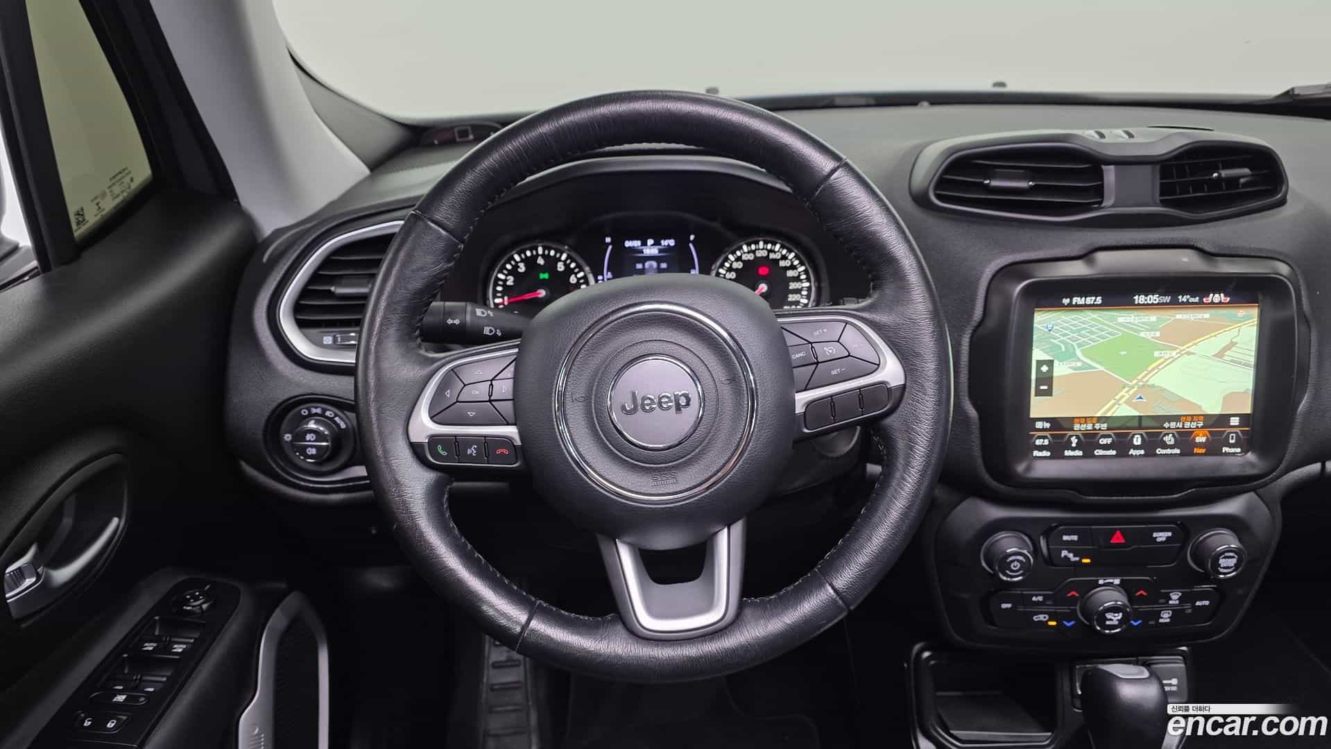 Renegade Jeep 2018.10-OPTION-017