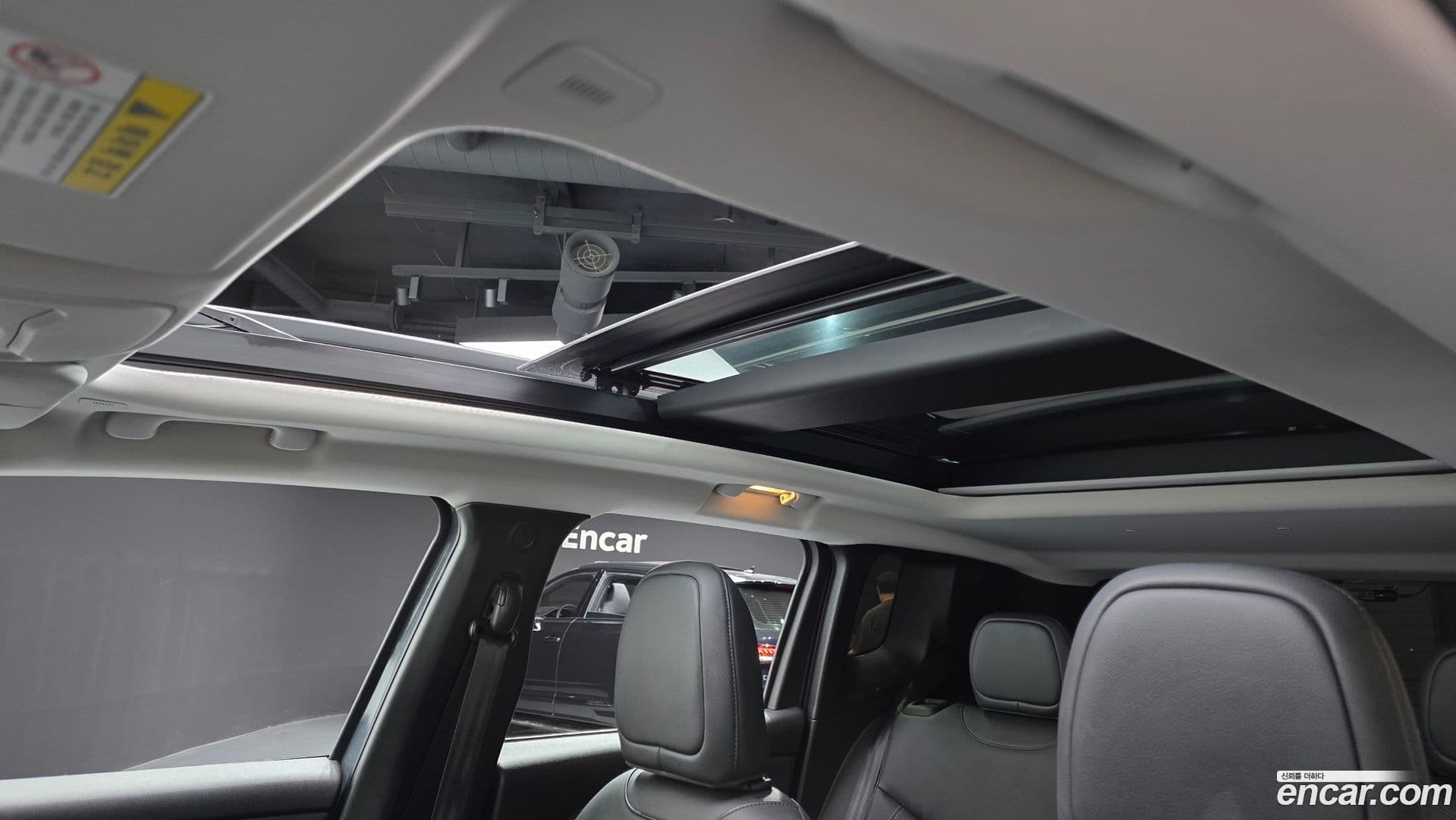 Main__Slider__Photo:Renegade Jeep 2018.10-15