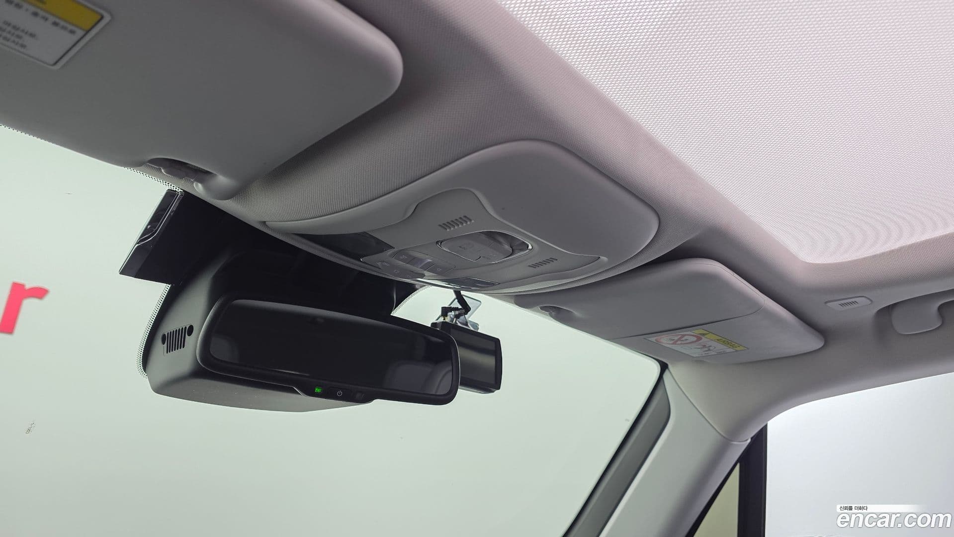 Main__Slider__Photo:Renegade Jeep 2018.10-16