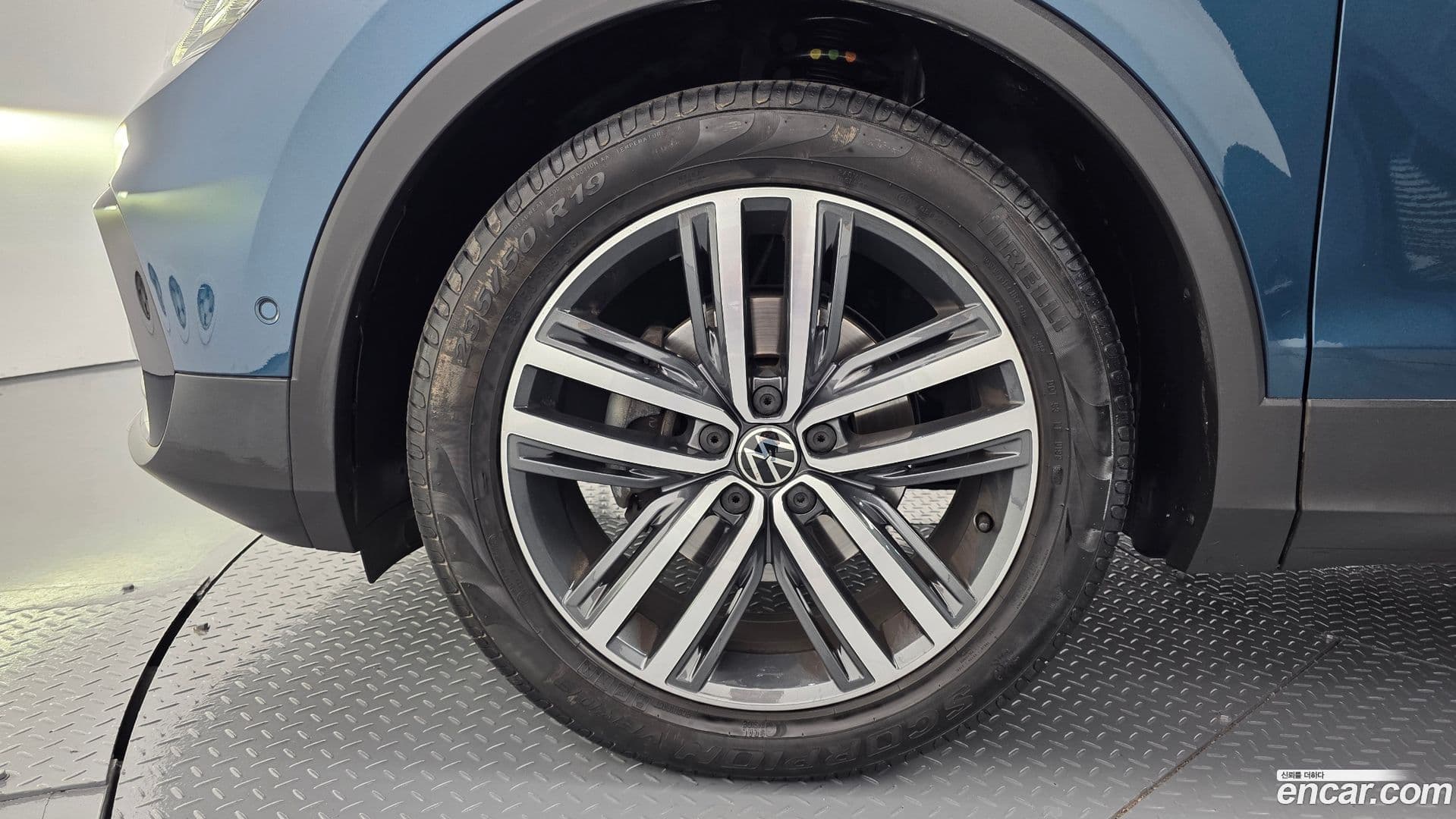 Main__Slider__Photo:Tiguan Volkswagen 2022.11-4