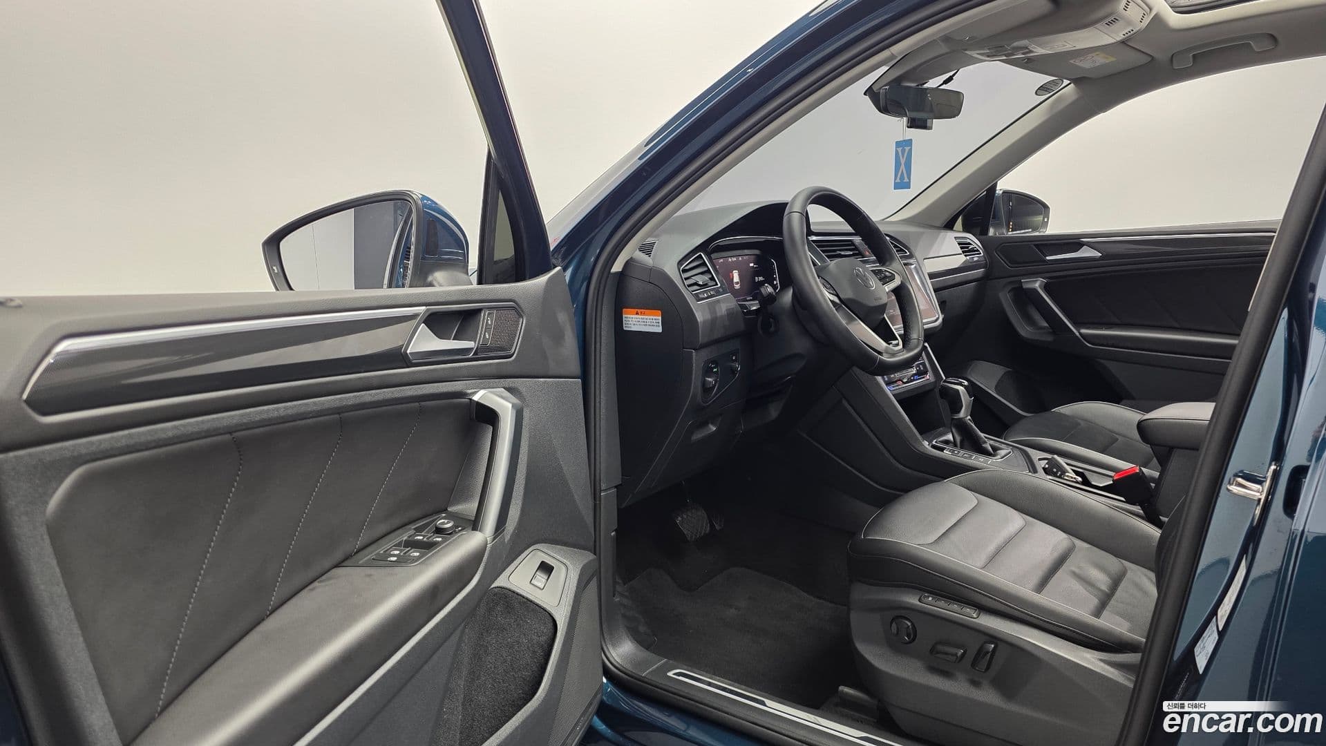 Main__Slider__Photo:Tiguan Volkswagen 2022.11-9