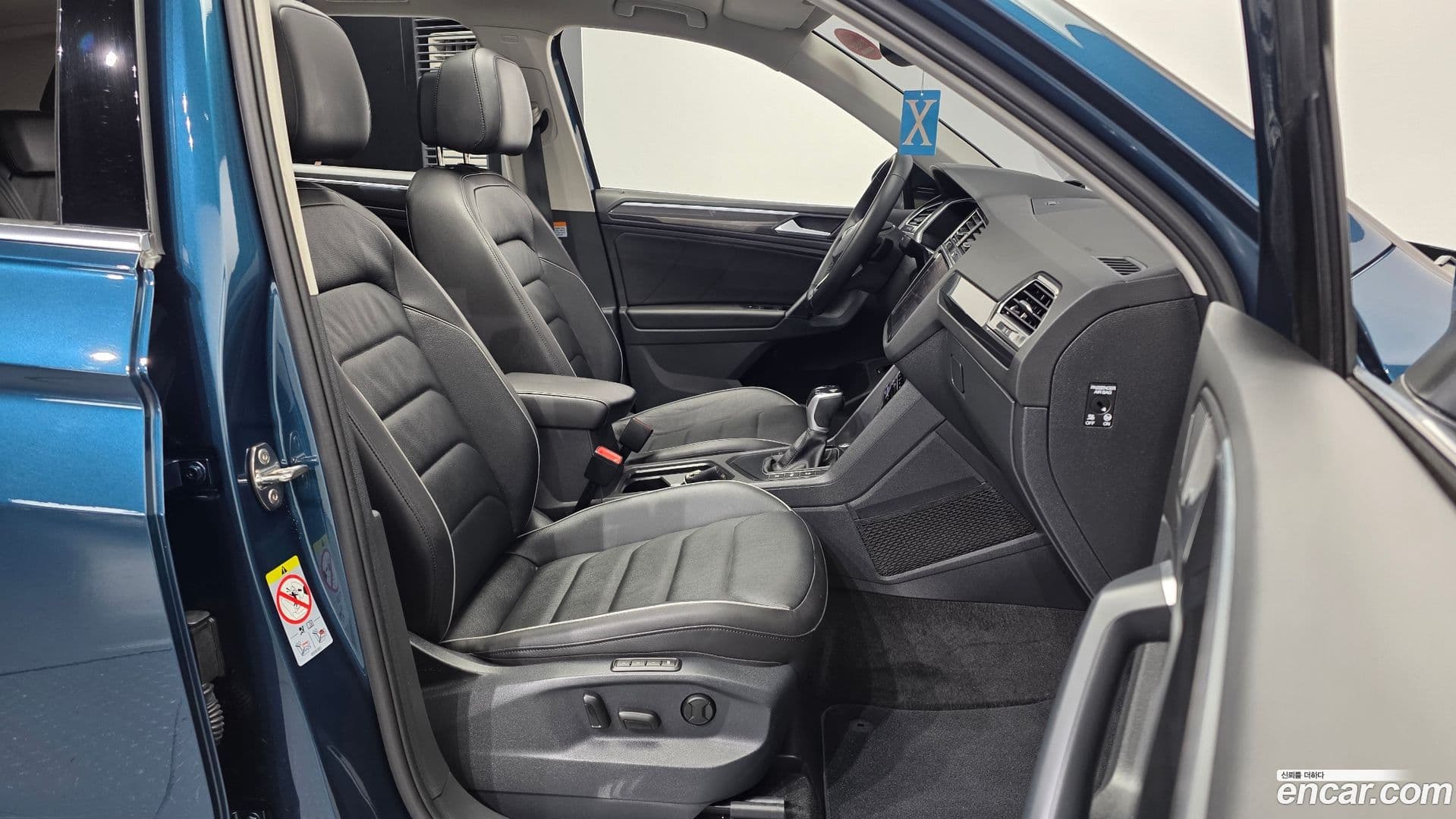 Main__Slider__Photo:Tiguan Volkswagen 2022.11-10