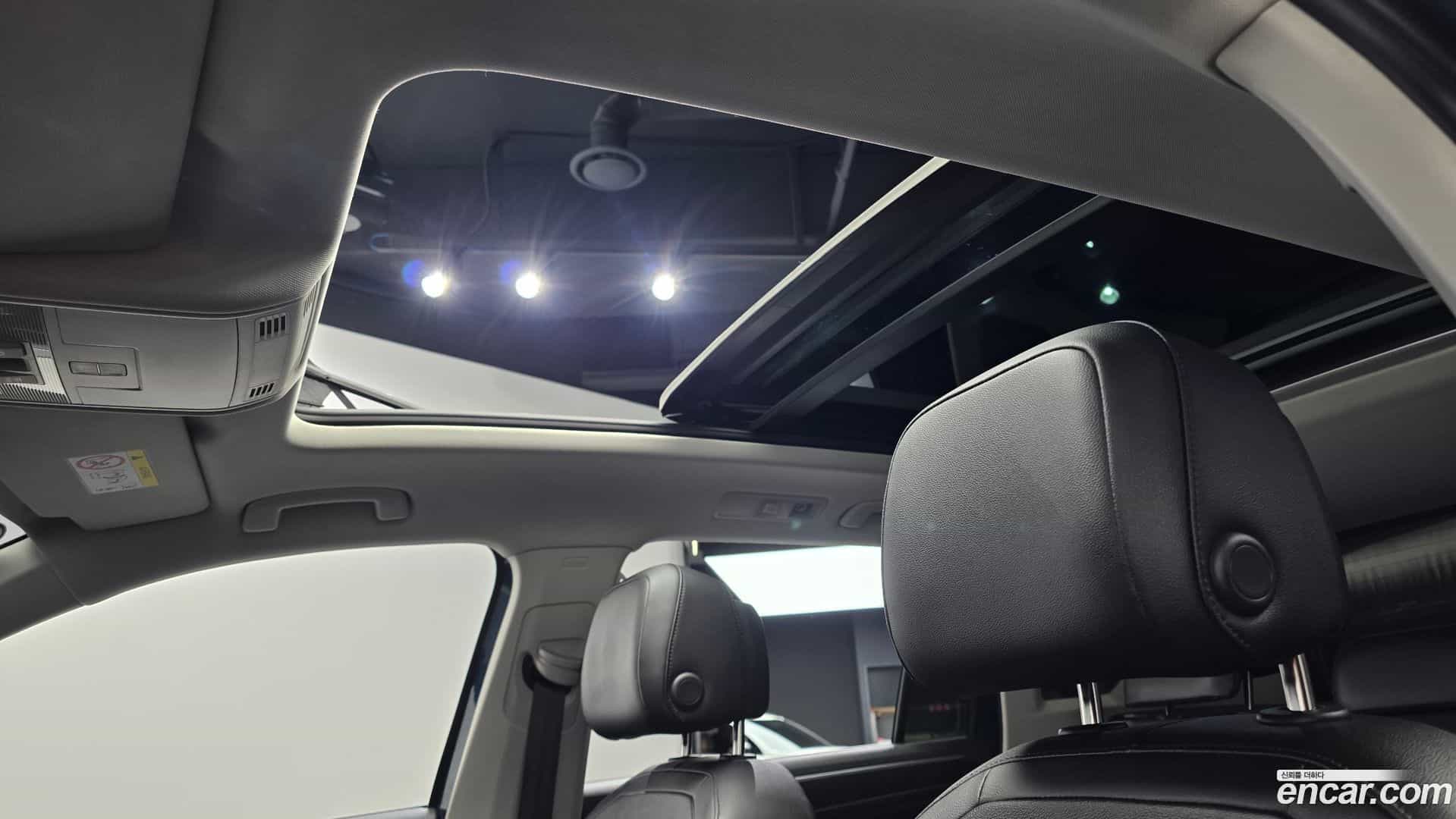 Tiguan Volkswagen 2022.11-OPTION-022