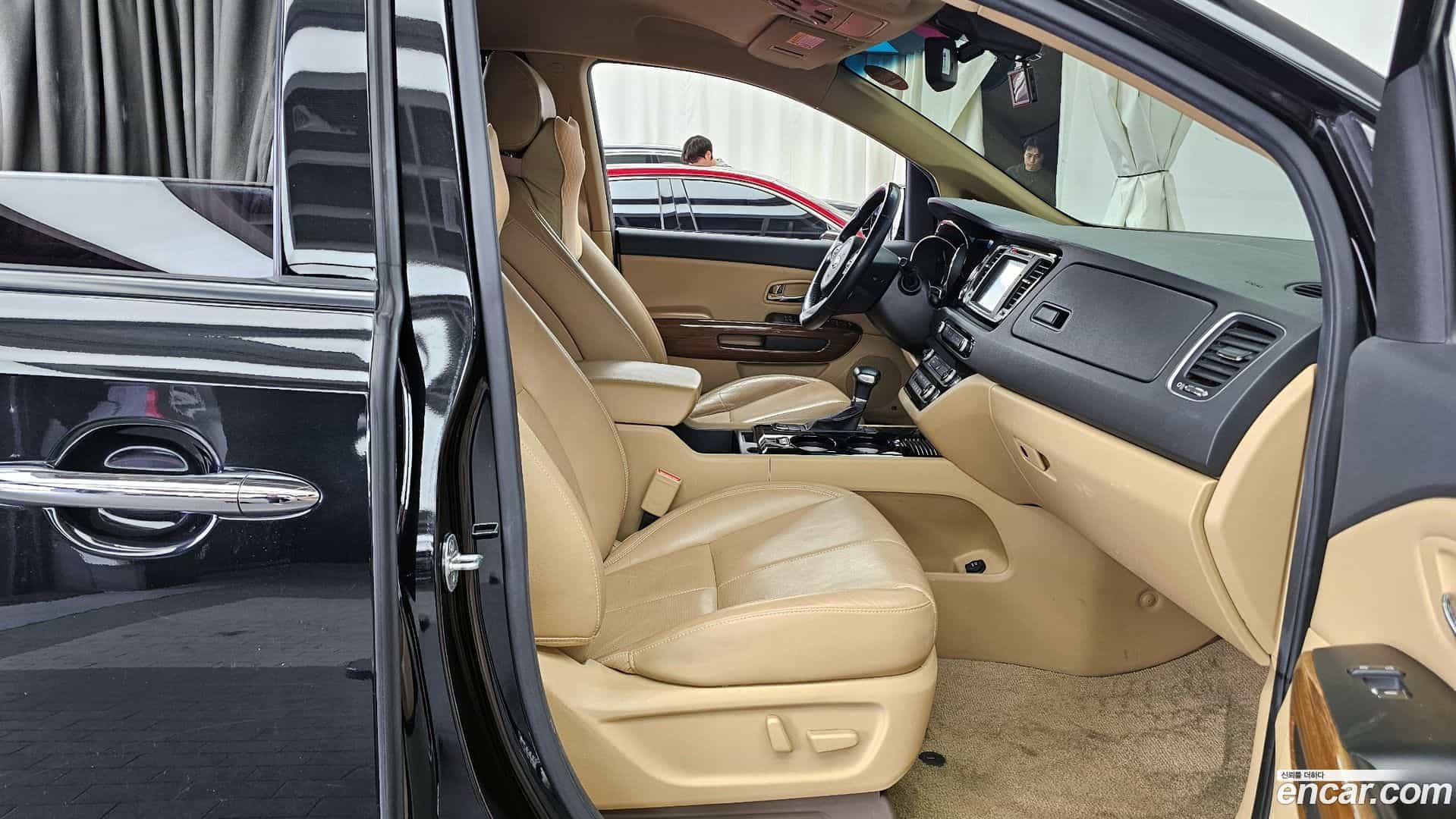 Canival Kia 2016.8-OPTION-015