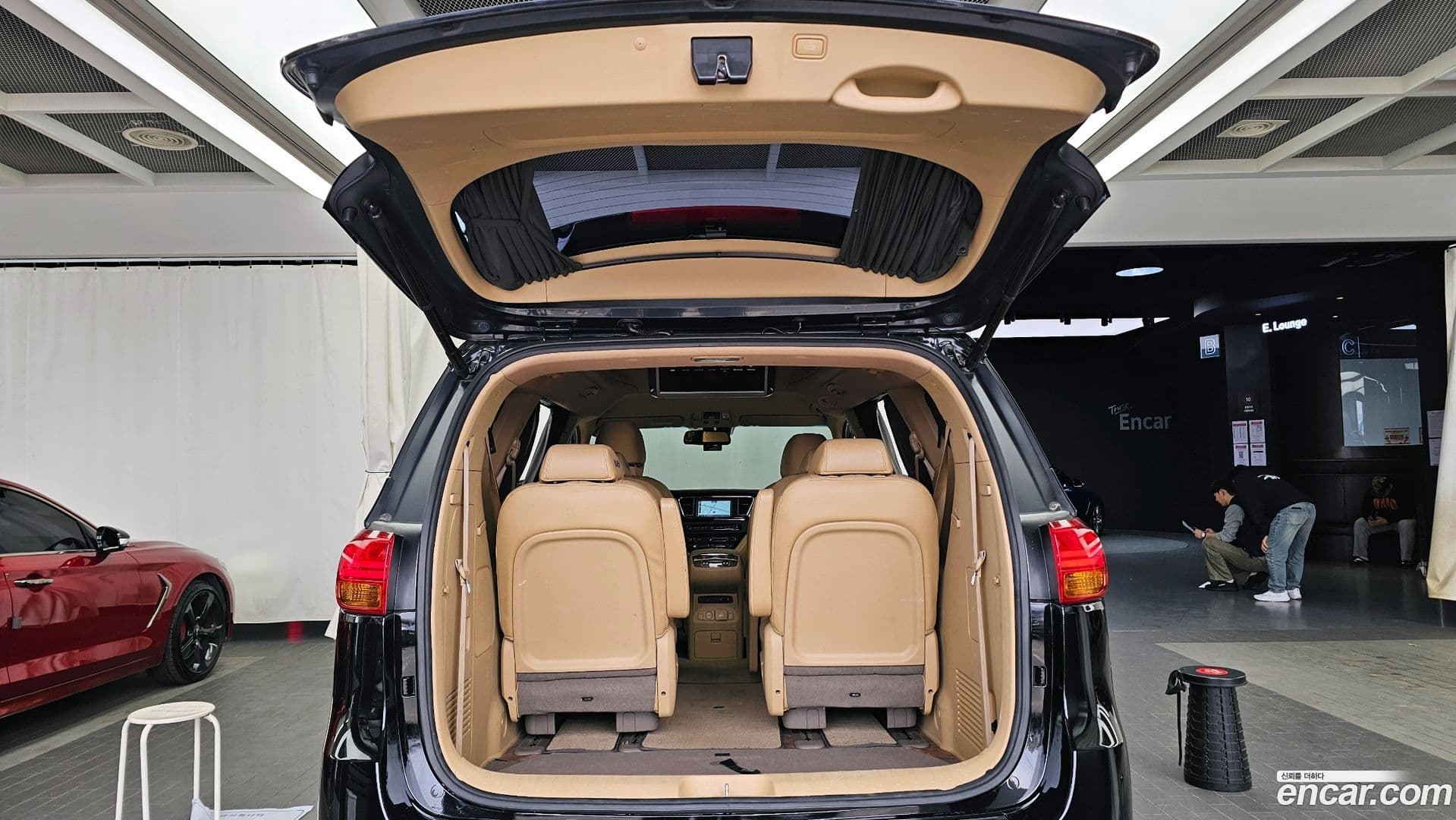 Main__Slider__Photo:Canival Kia 2016.8-19