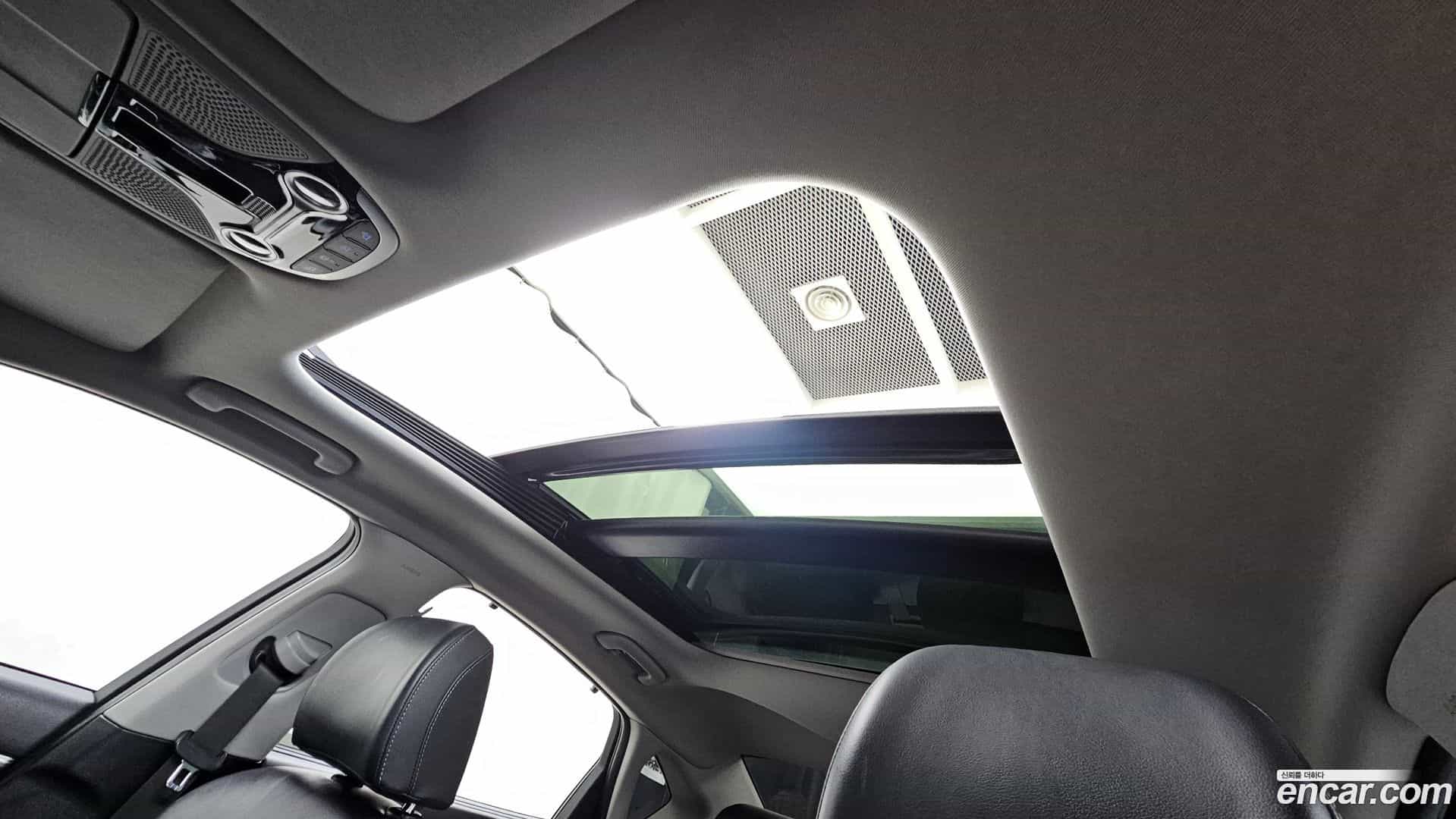 Grandeur Hyundai 2017.2-OPTION-022