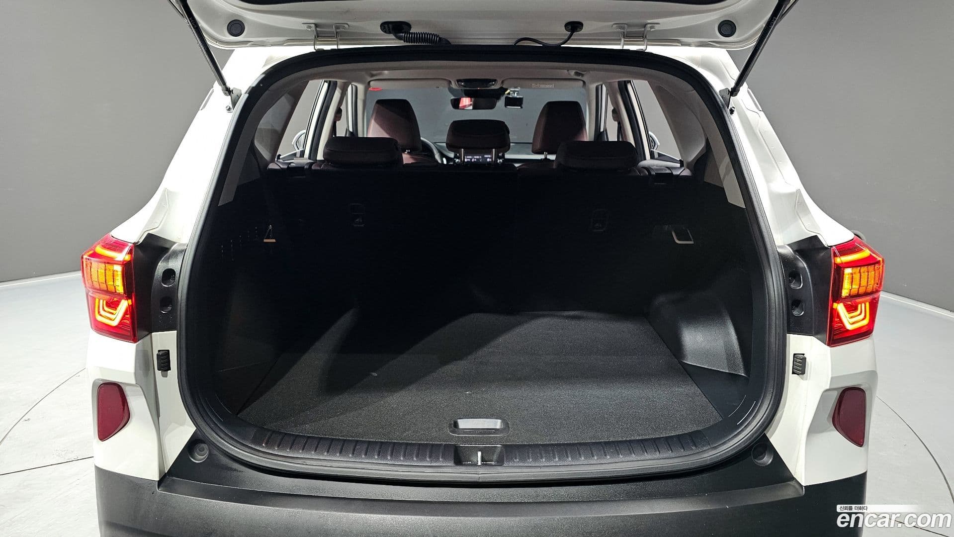 Main__Slider__Photo:Seltos Kia 2022.2-19