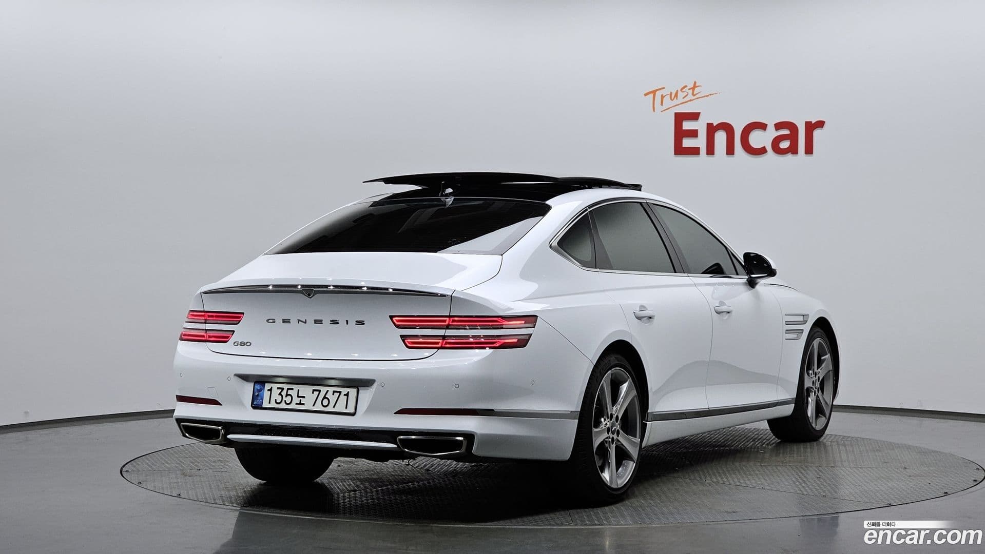 Main__Slider__Photo:G80 Genesis 2022.4-1