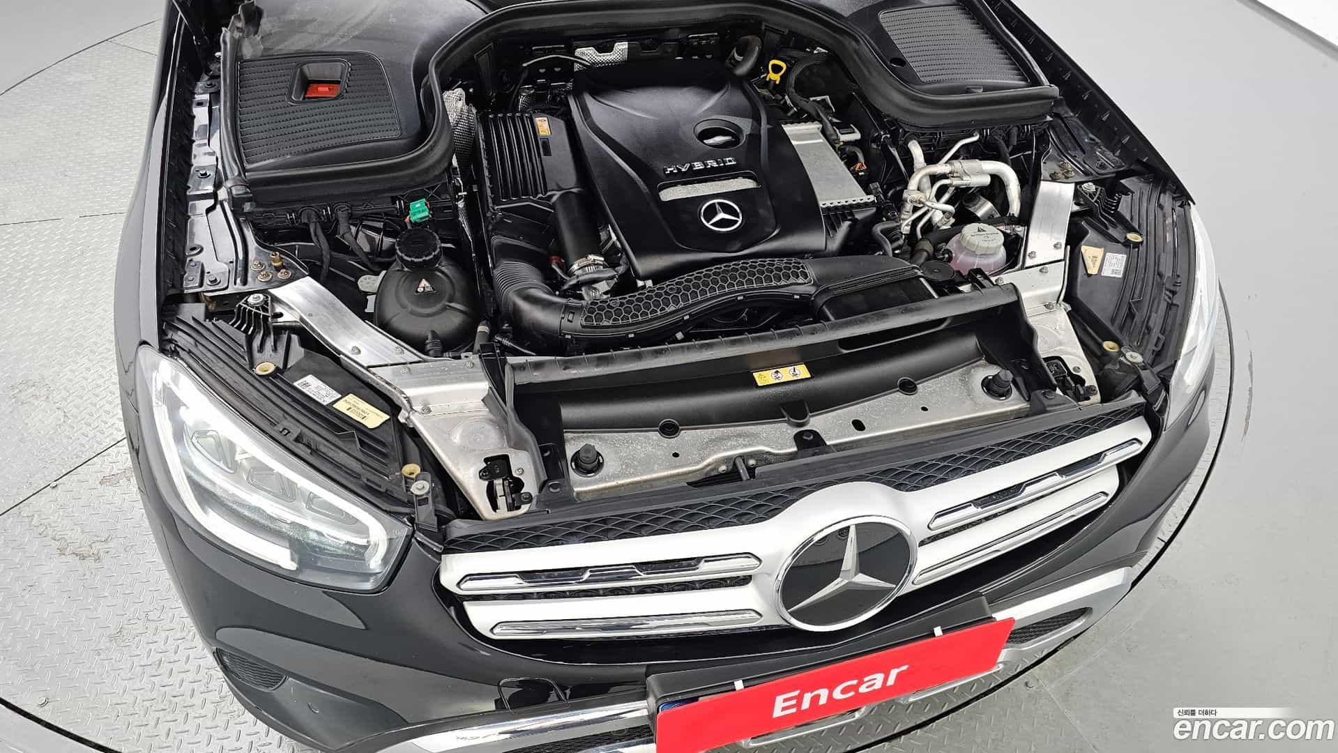 GLC-Class Mercedes-Benz 2021.8-OUTER-006