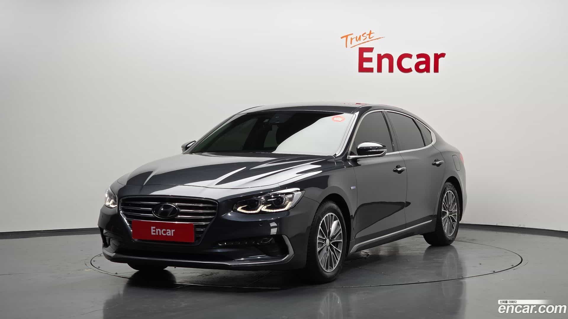 Grandeur Hyundai 2018.11-OUTER-001