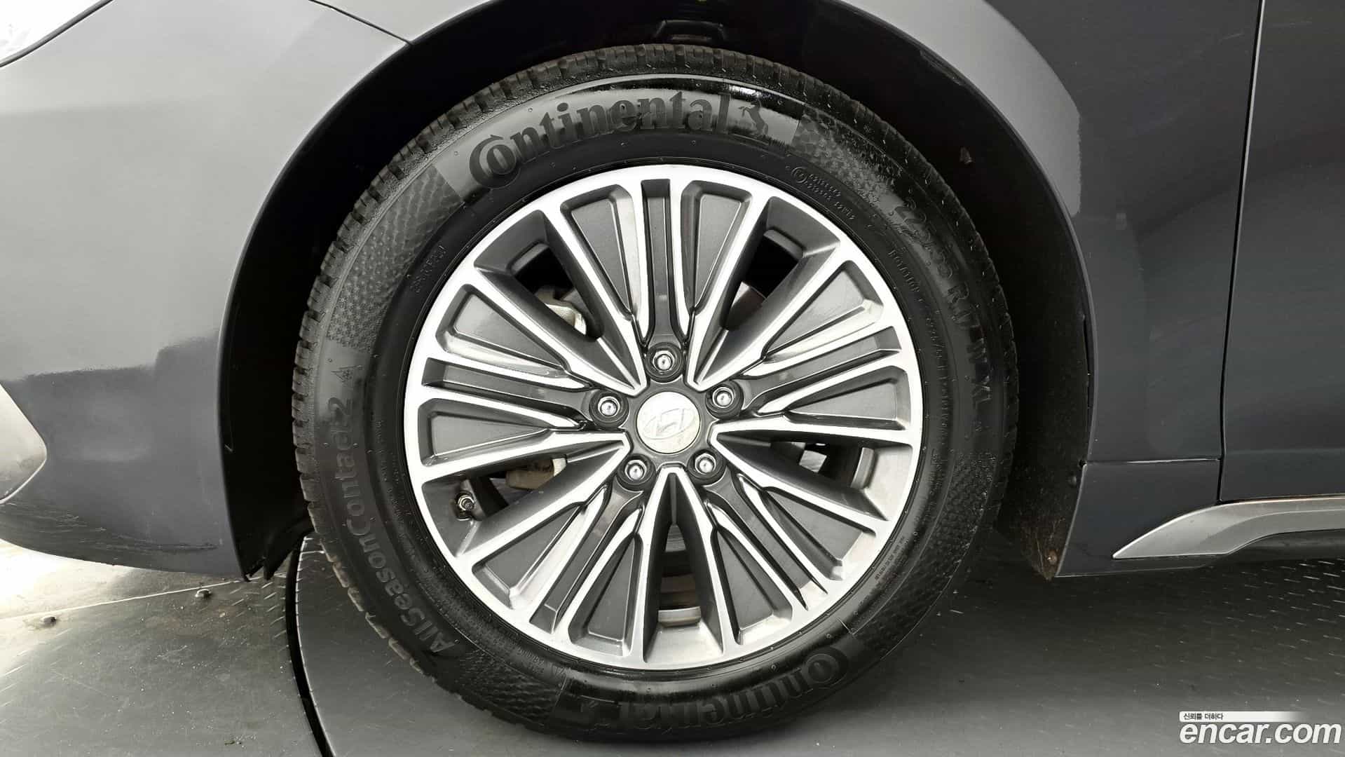 Grandeur Hyundai 2018.11-OUTER-005