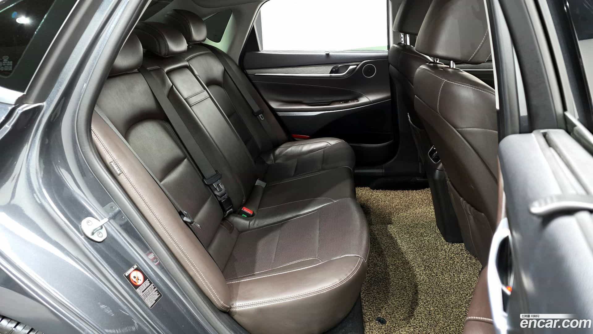 Grandeur Hyundai 2018.11-OPTION-016