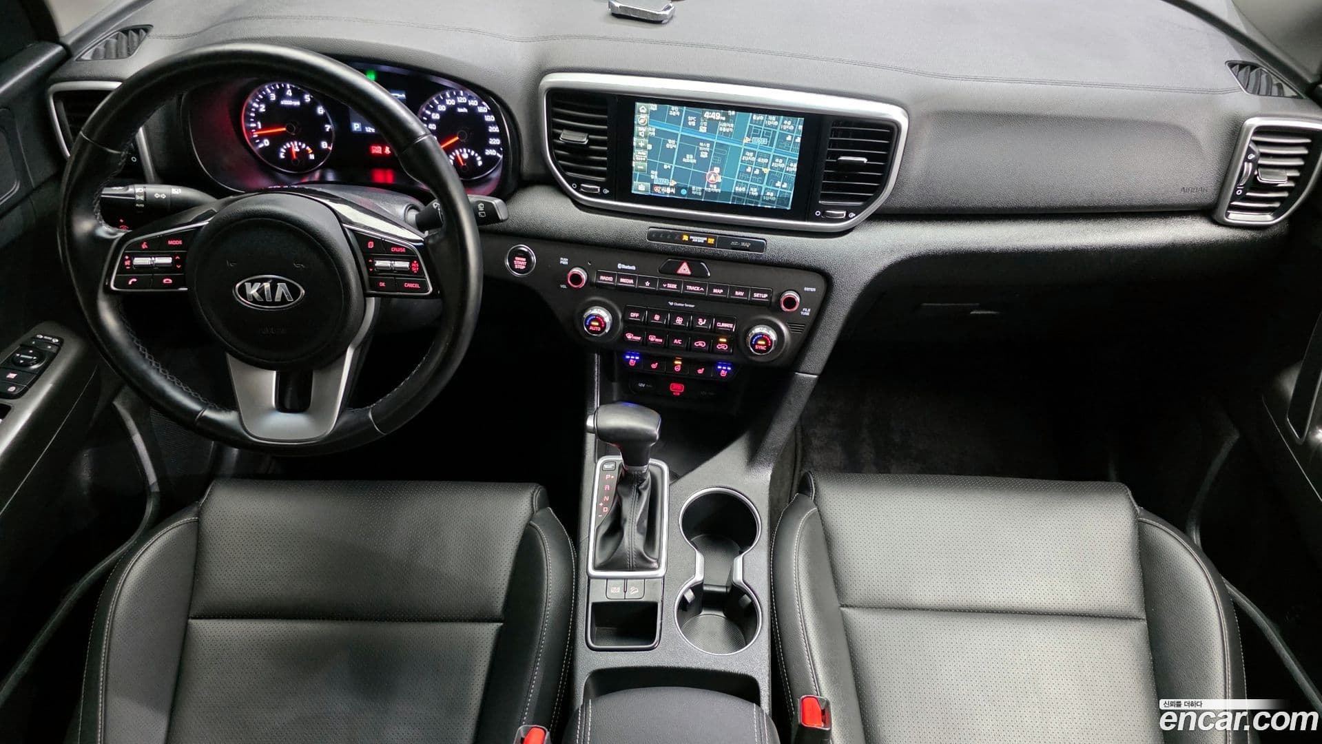 Main__Slider__Photo:Sportage Kia 2020.1-6