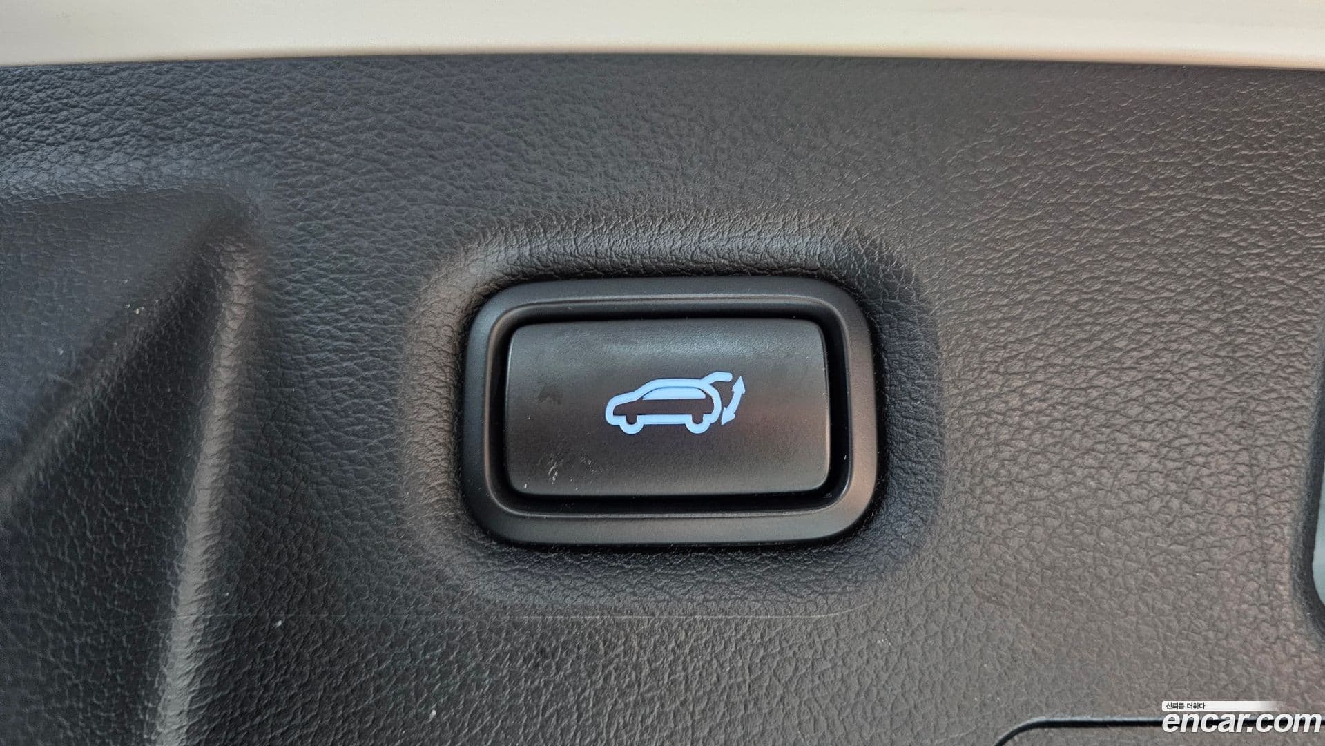 Main__Slider__Photo:Santafe Hyundai 2023.4-19