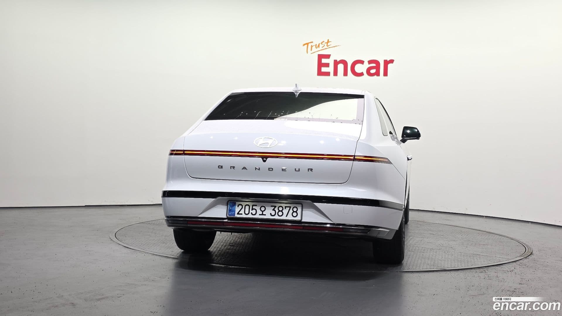 Main__Slider__Photo:Grandeur Hyundai 2024.2-3