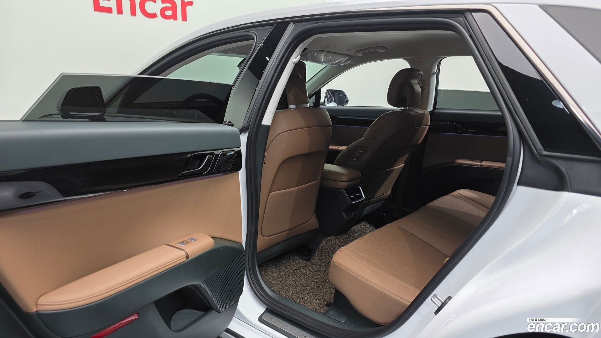 Main__Slider__Photo:Grandeur Hyundai 2024.2-16