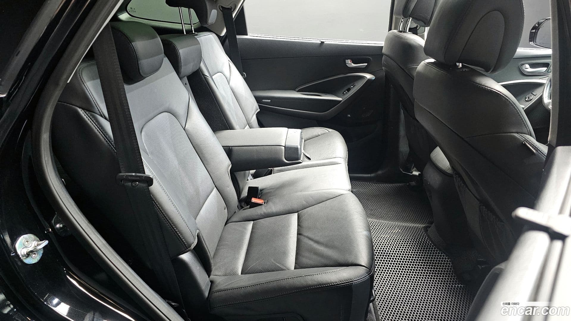 Main__Slider__Photo:Maxcruz Hyundai 2016.6-11