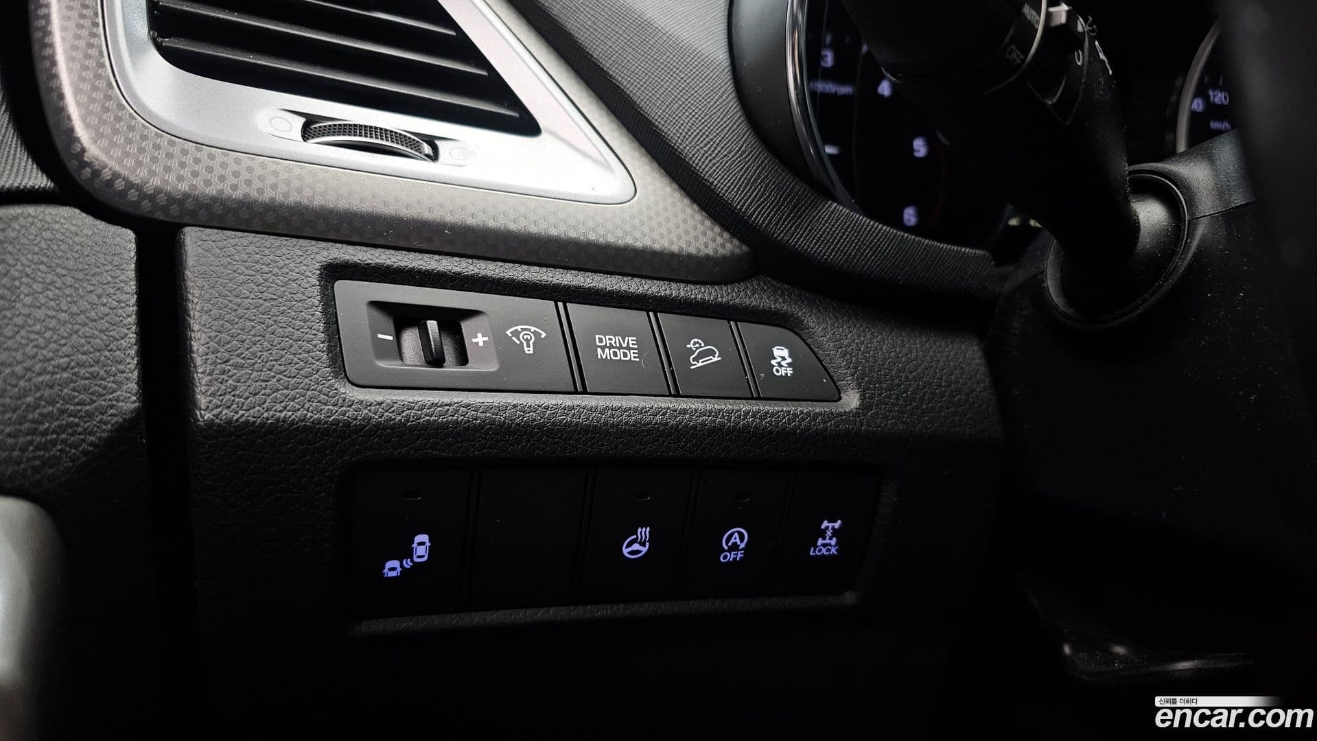 Main__Slider__Photo:Maxcruz Hyundai 2016.6-18