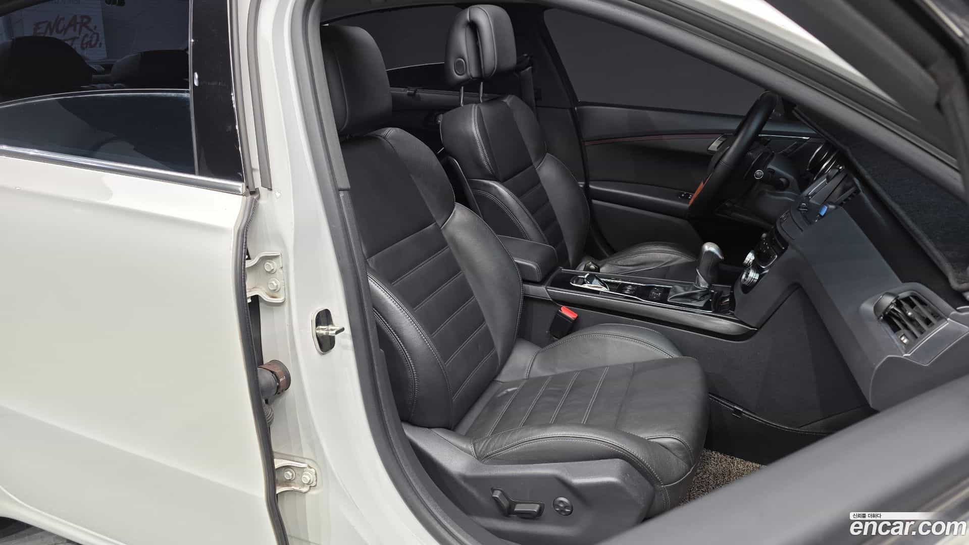 508 Peugeot 2015.6-INNER-010