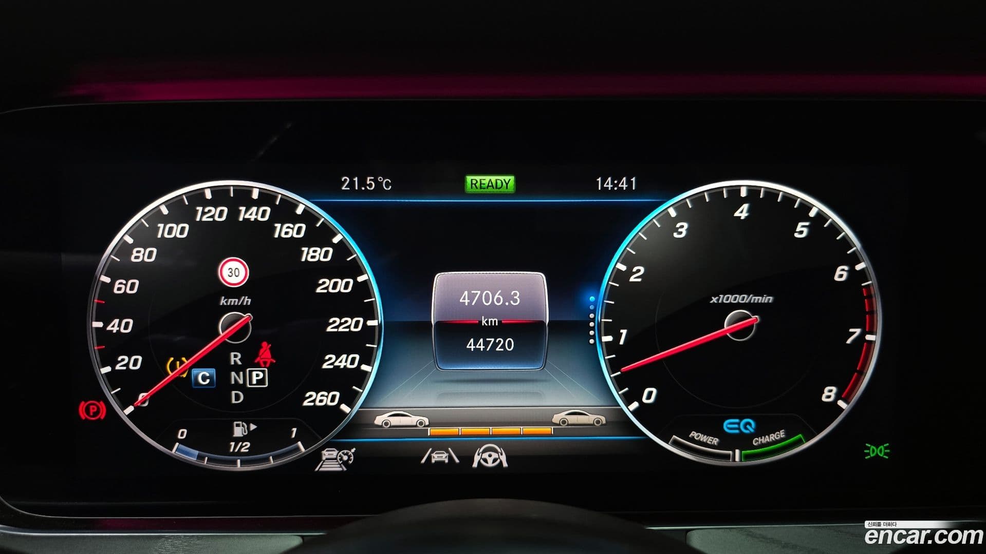 Main__Slider__Photo:CLS-Class Mercedes-Benz 2020.4-7