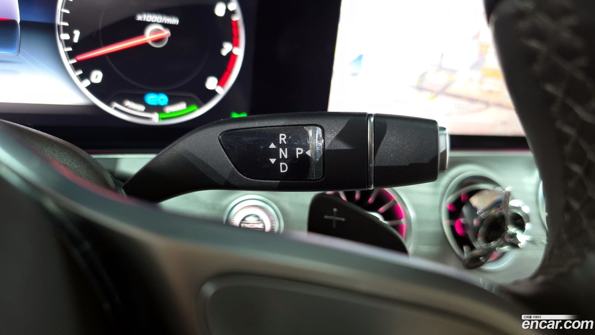 Main__Slider__Photo:CLS-Class Mercedes-Benz 2020.4-8