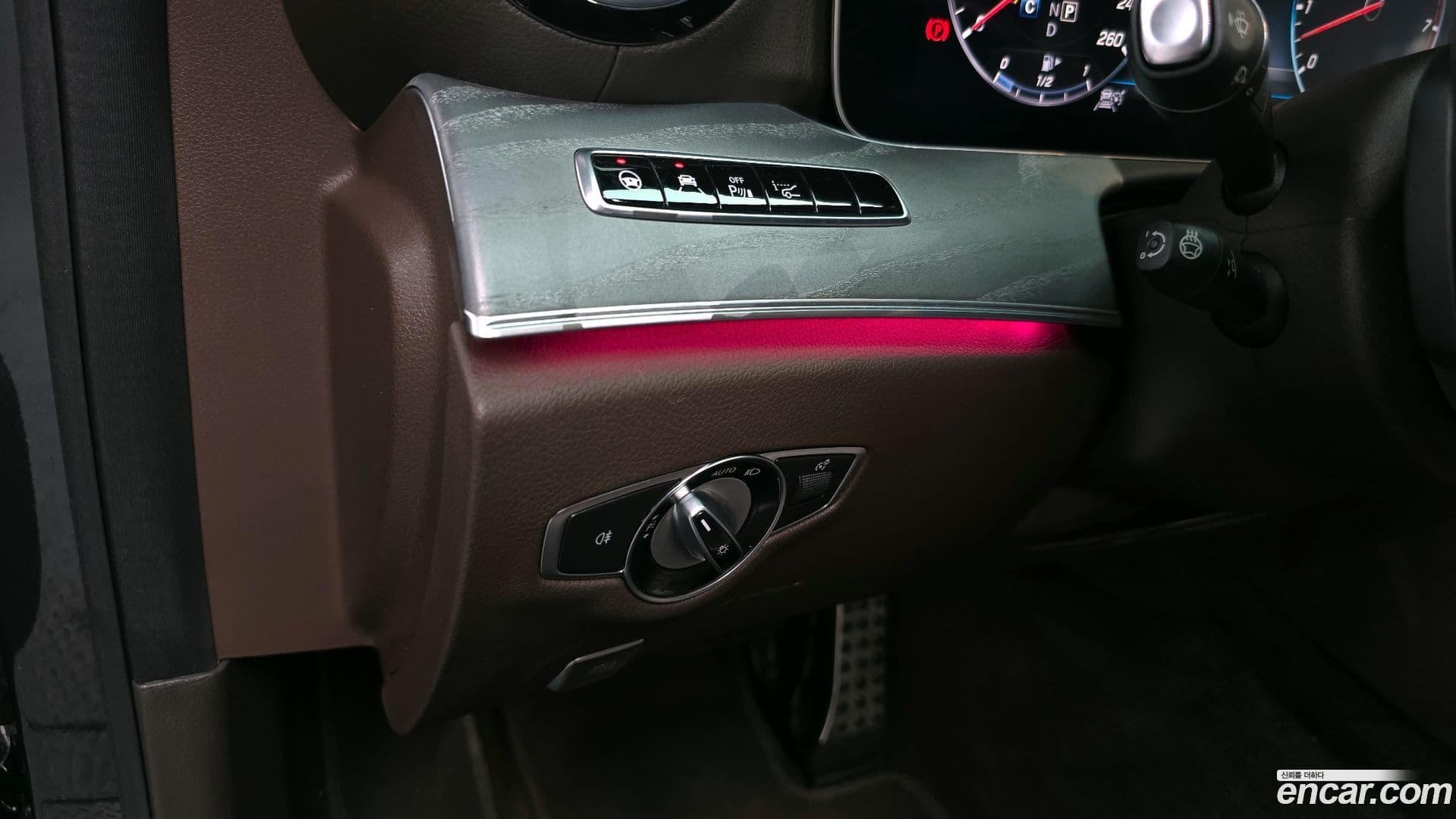 Main__Slider__Photo:CLS-Class Mercedes-Benz 2020.4-18