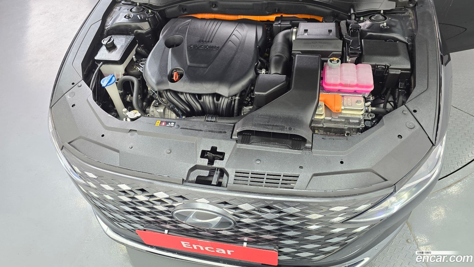 Main__Slider__Photo:Grandeur Hyundai 2022.1-5