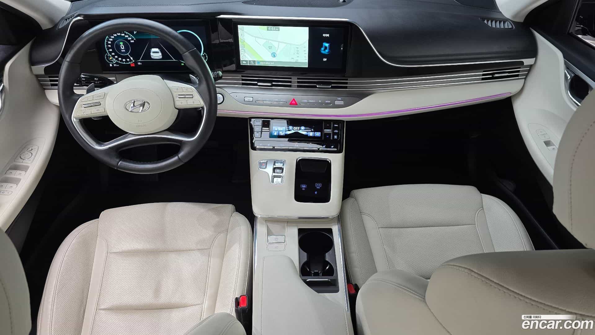 Grandeur Hyundai 2022.1-INNER-007