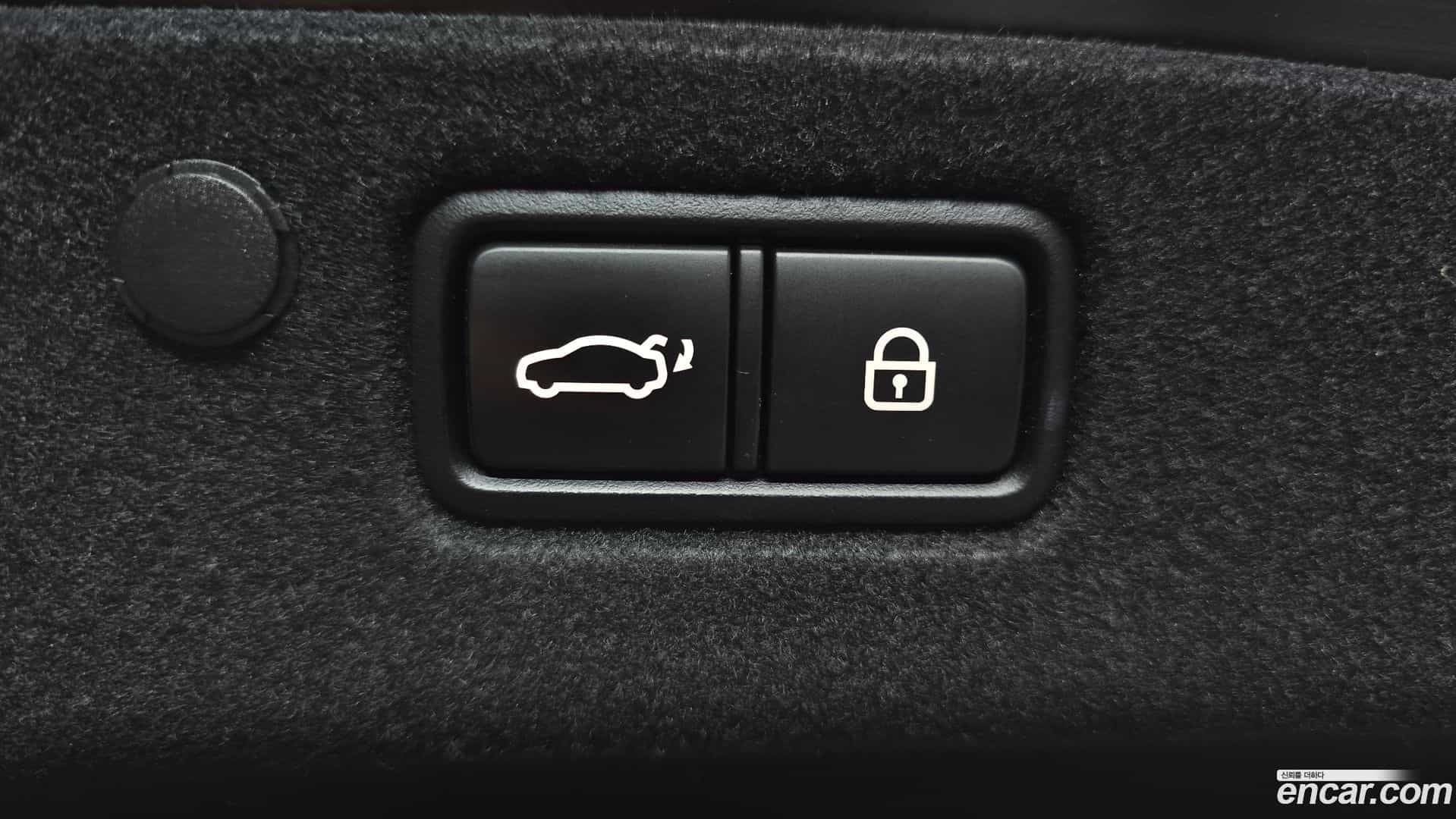 Grandeur Hyundai 2022.1-OPTION-024