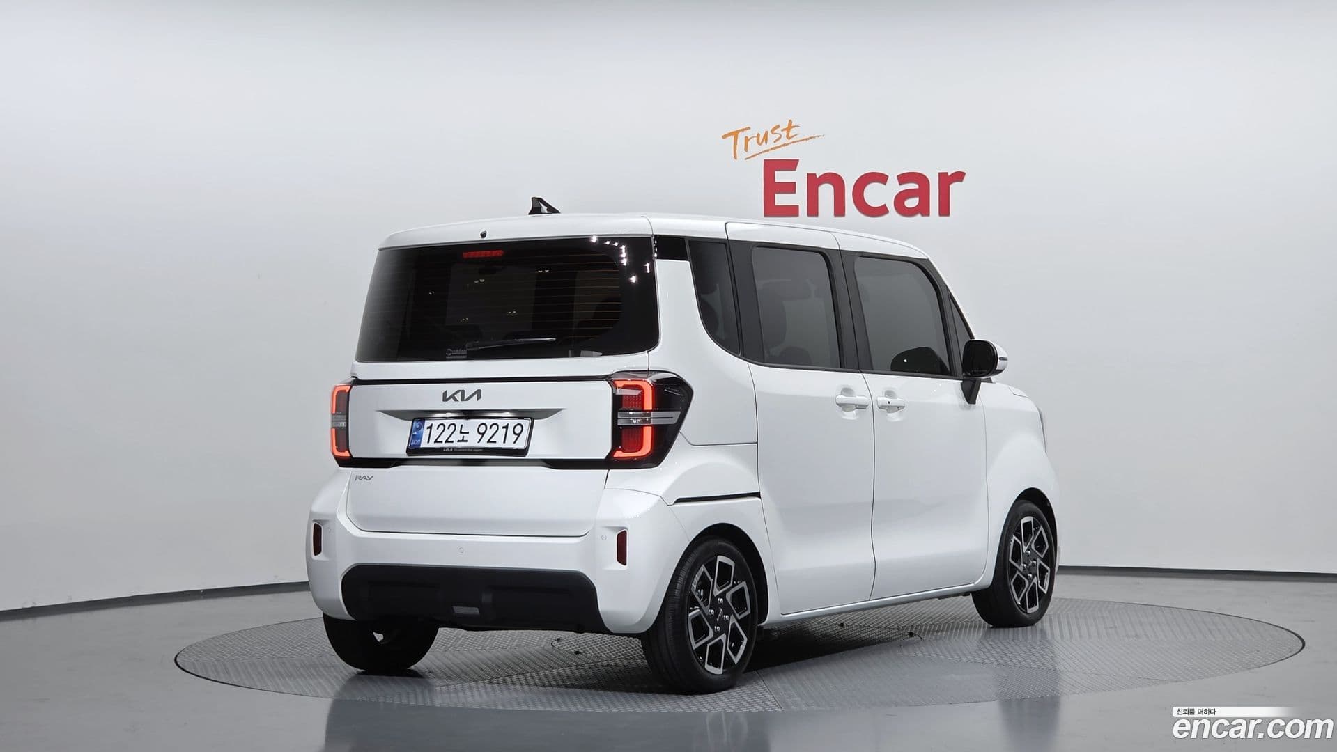 Main__Slider__Photo:RAY Kia 2024.8-1