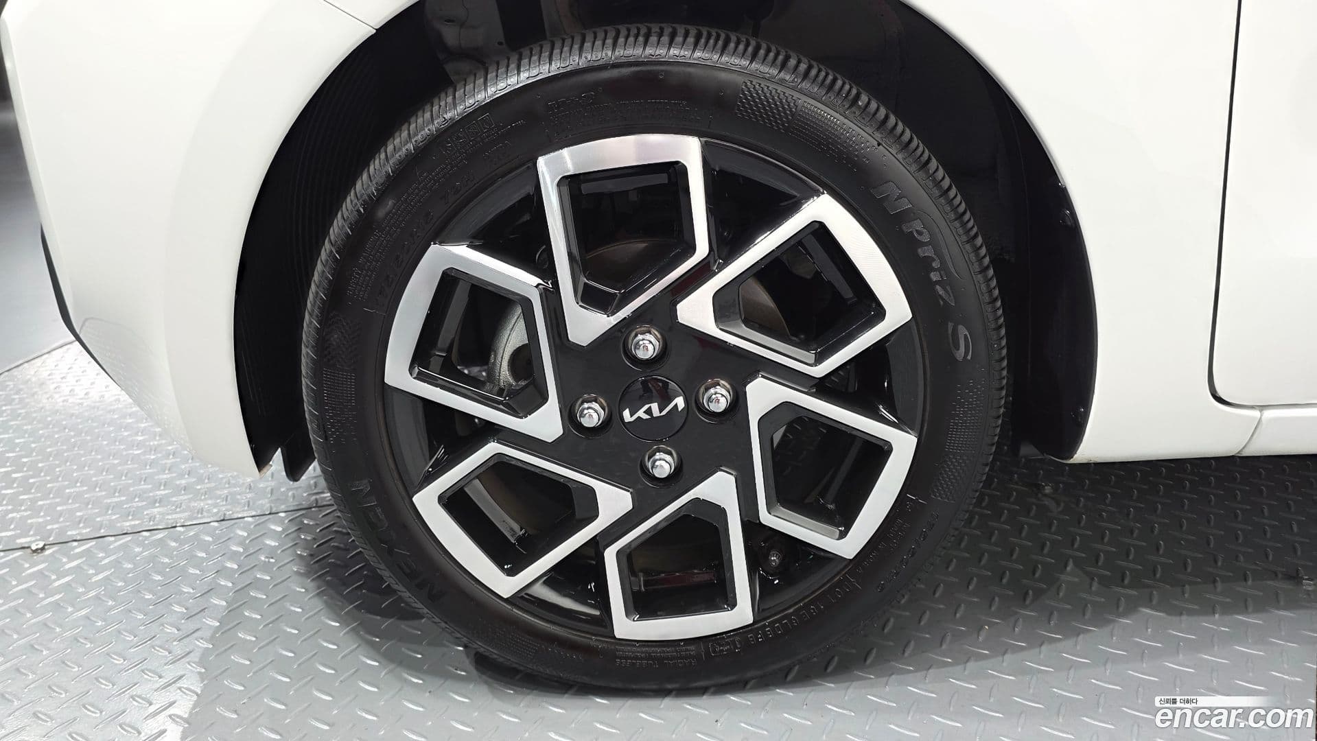 Main__Slider__Photo:RAY Kia 2024.8-4