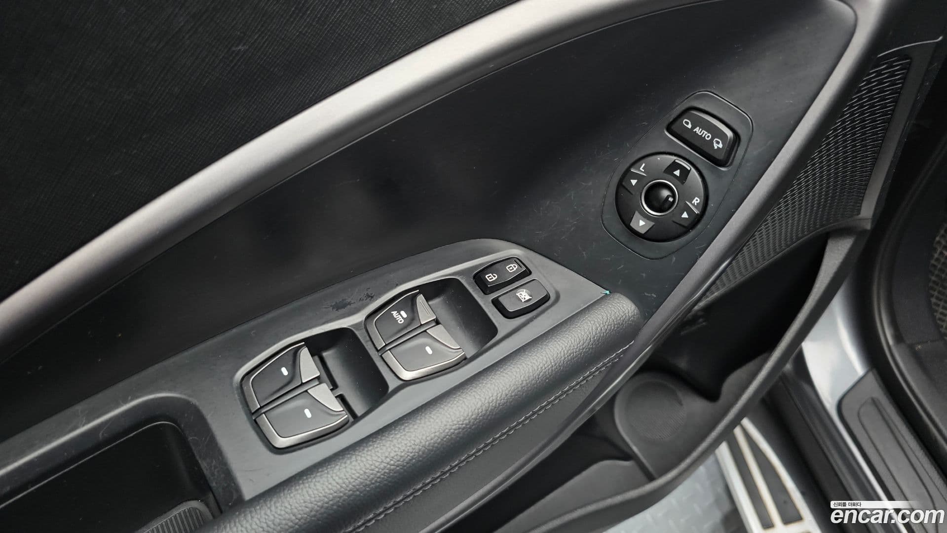 Main__Slider__Photo:Santafe Hyundai 2013.10-16