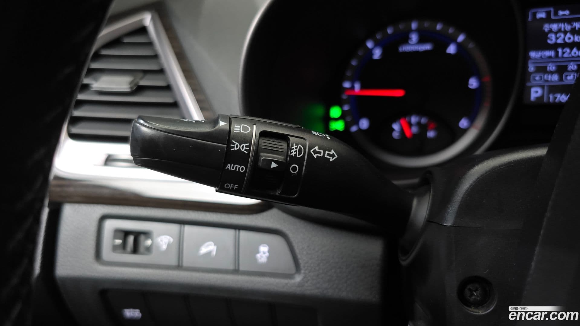 Main__Slider__Photo:Santafe Hyundai 2013.10-18