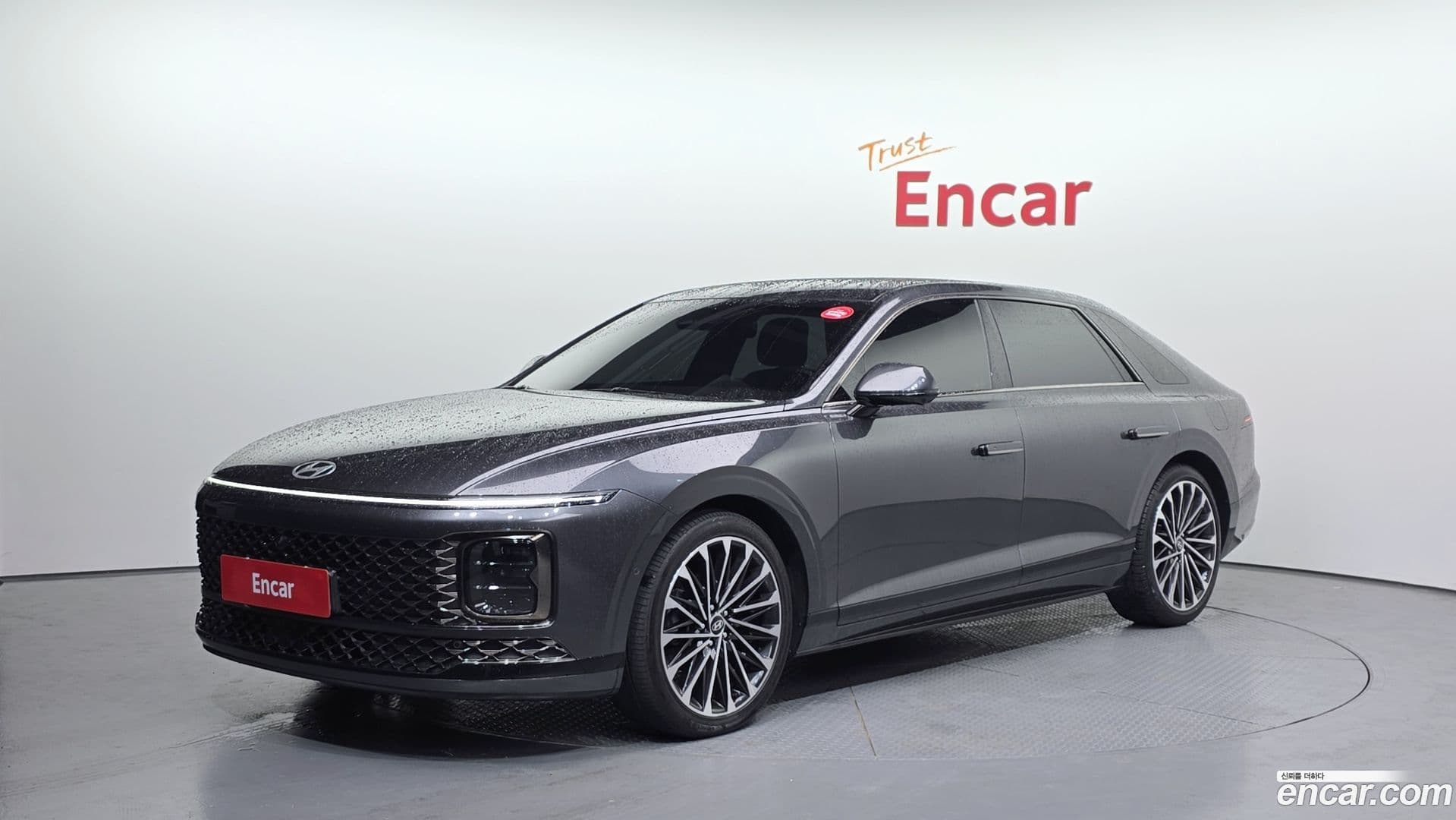 Main__Slider__Photo:Grandeur Hyundai 2023.6-0