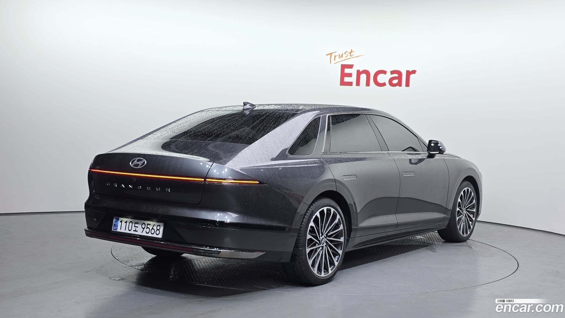 Main__Slider__Photo:Grandeur Hyundai 2023.6-1