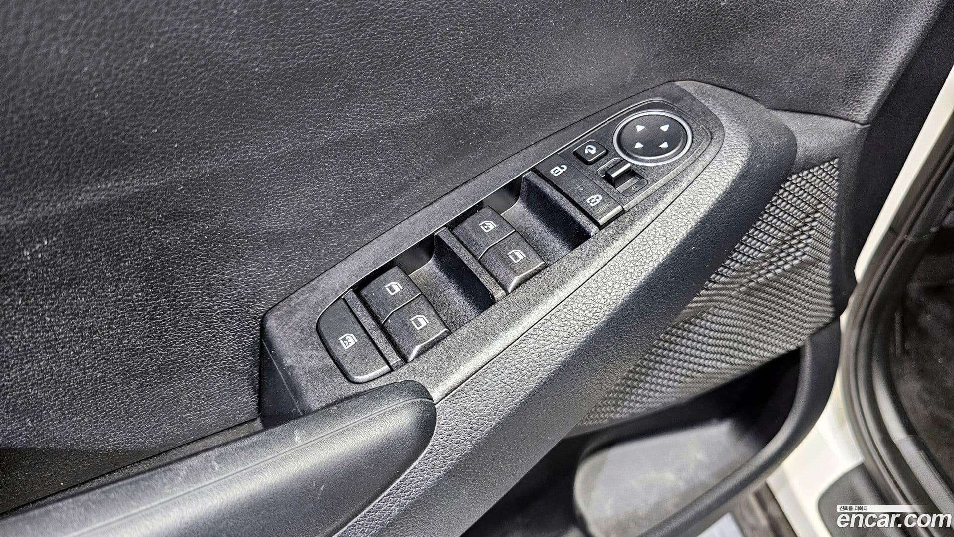 Main__Slider__Photo:Seltos Kia 2021.2-13