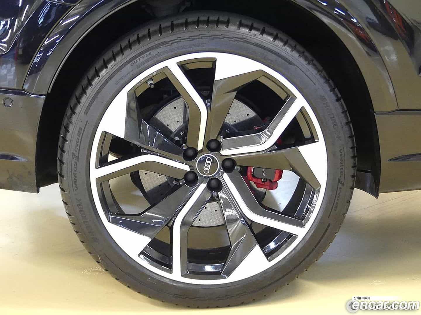 RSQ8 Audi 2021.7-OUTER-005