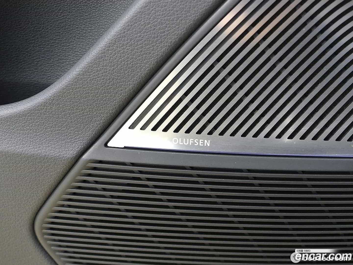 RSQ8 Audi 2021.7-OPTION-021