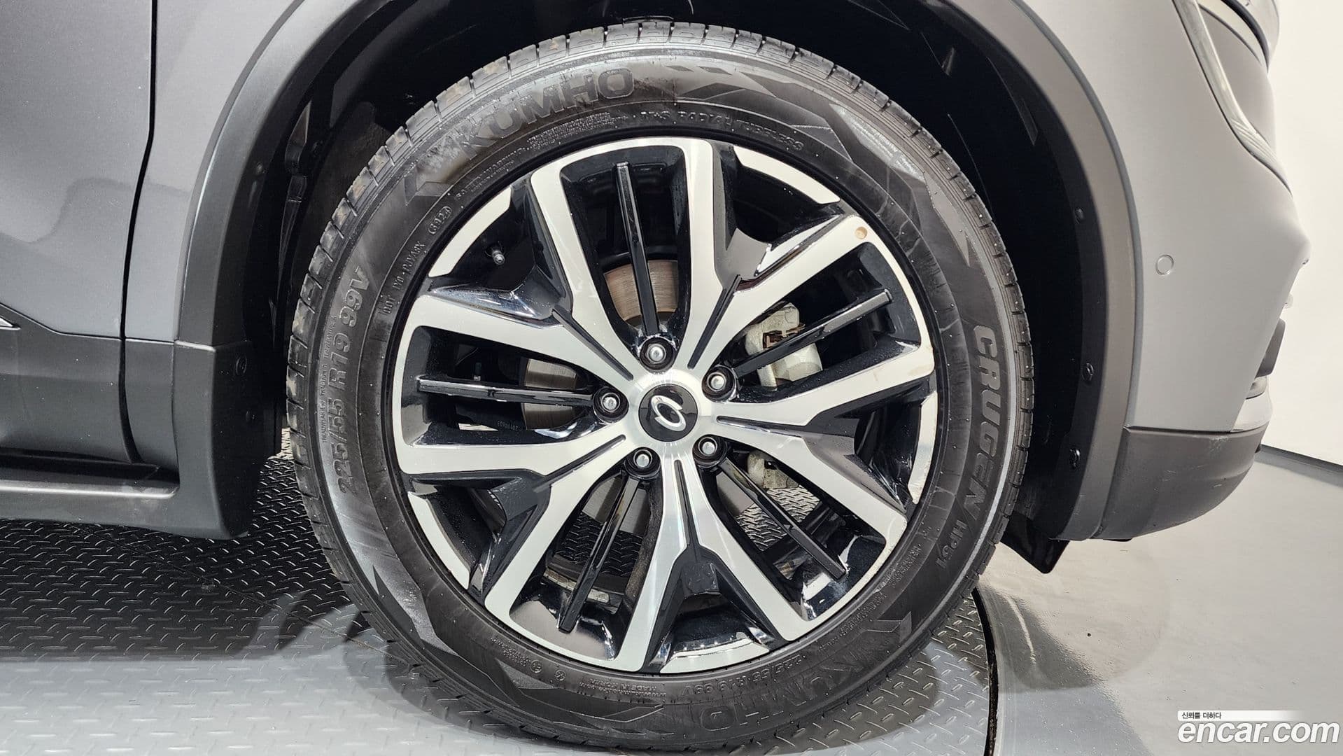 Main__Slider__Photo:QM6 Renault-KoreaSamsung 2019.5-4