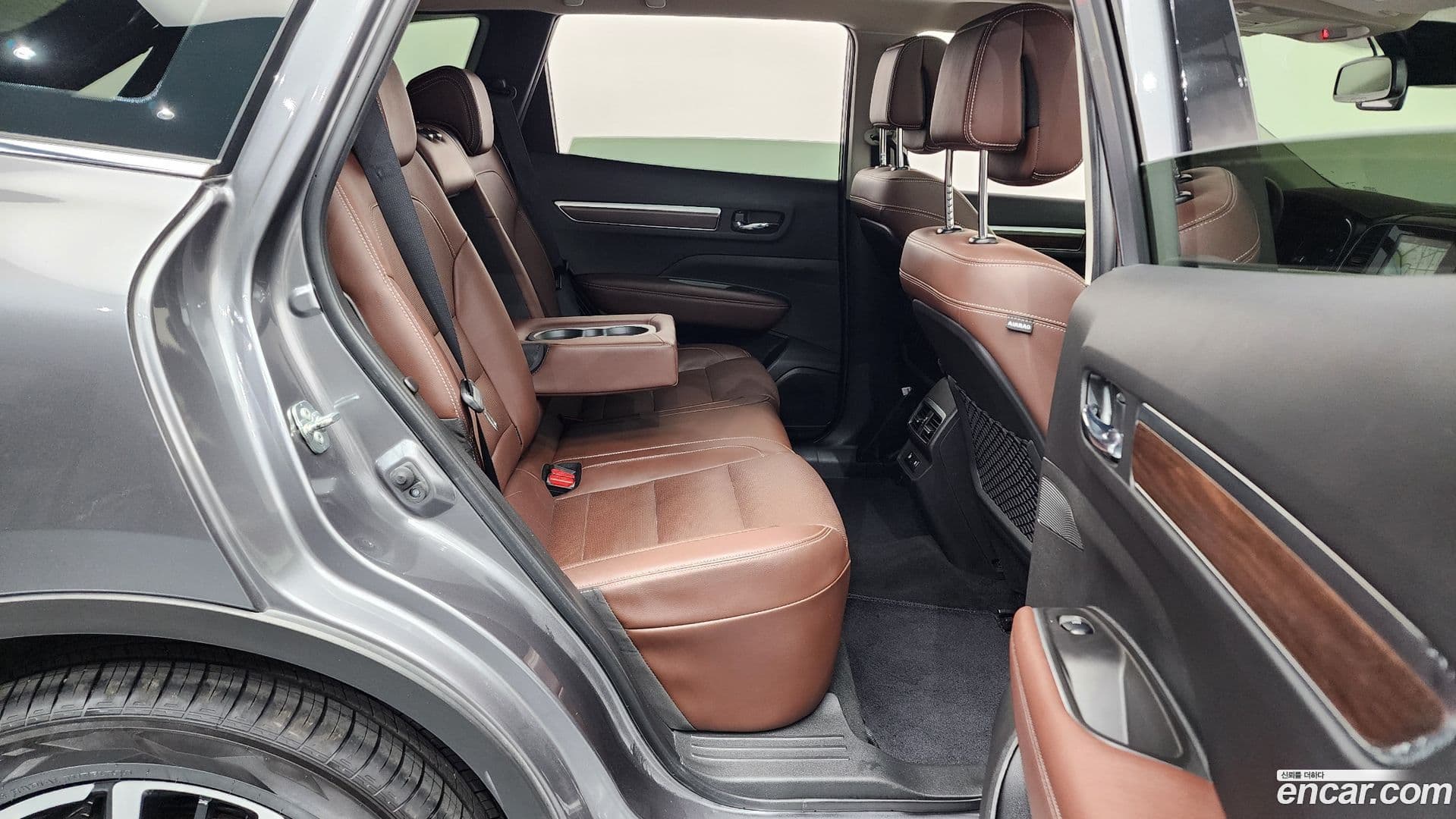 Main__Slider__Photo:QM6 Renault-KoreaSamsung 2019.5-11