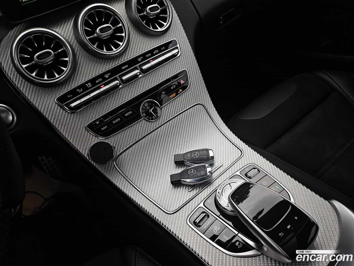 C-Class Mercedes-Benz 2017.3-INNER-009