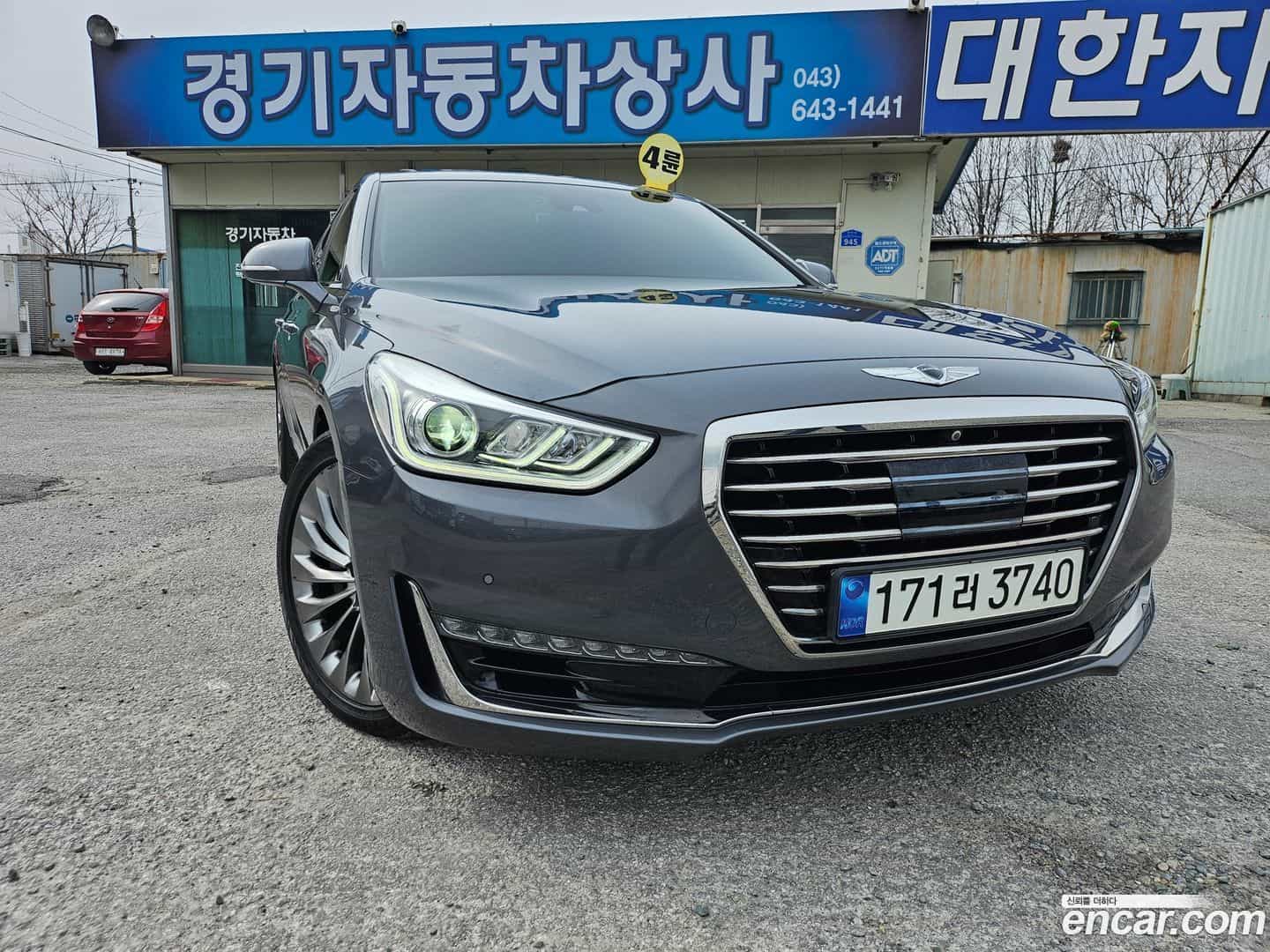 EQ900 Genesis 2016.5-OUTER-001