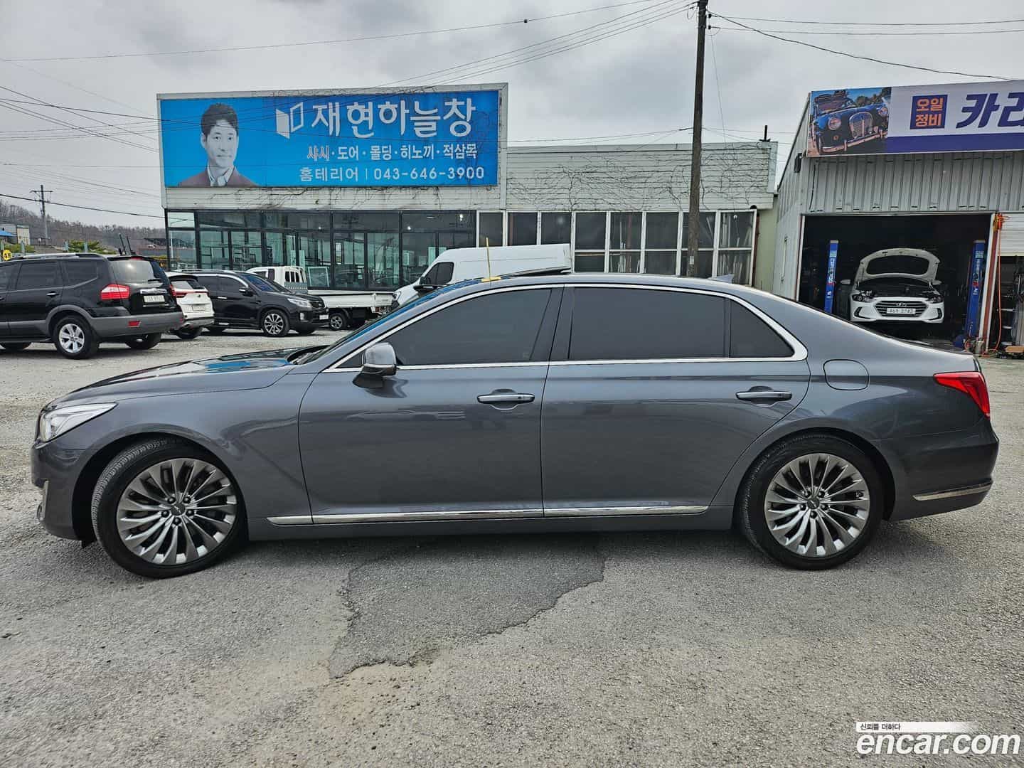 EQ900 Genesis 2016.5-OUTER-006