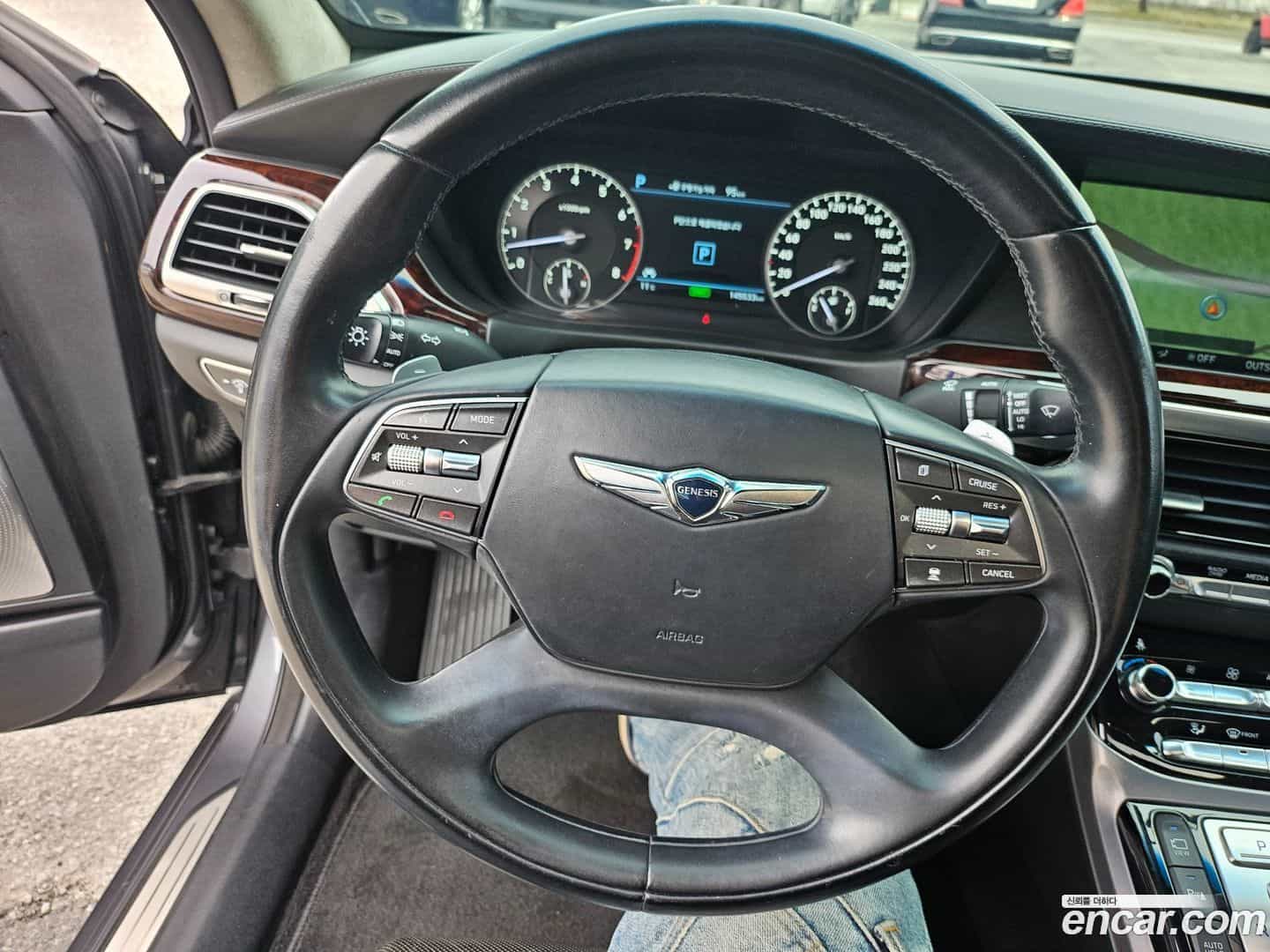 EQ900 Genesis 2016.5-OPTION-017