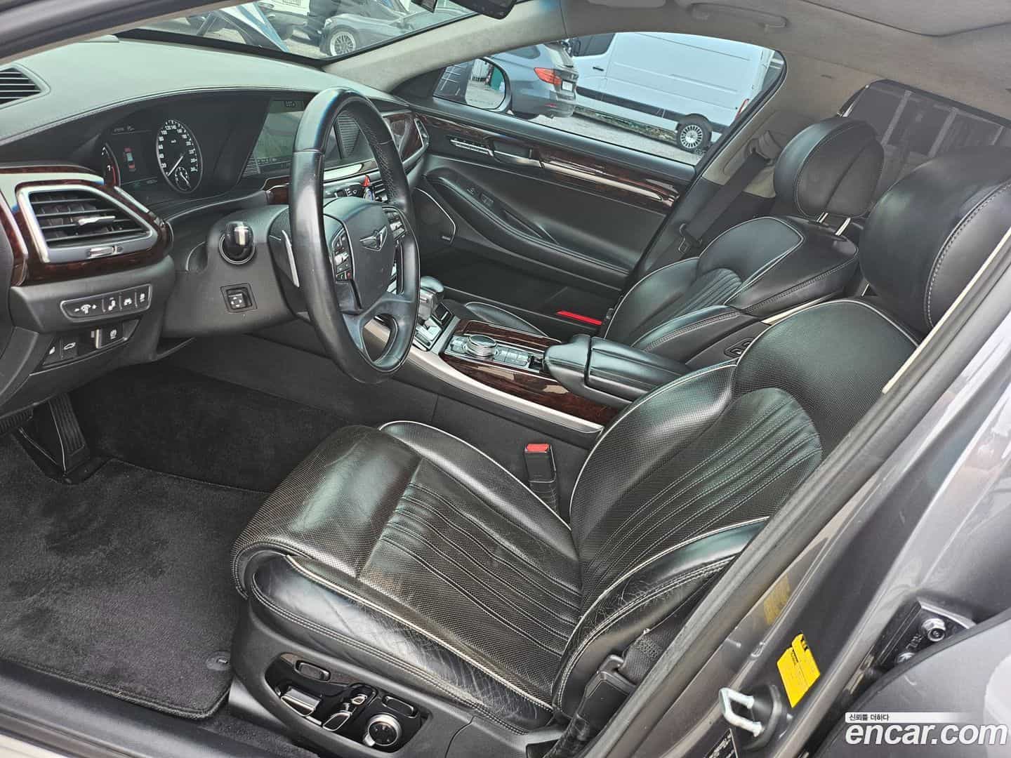 EQ900 Genesis 2016.5-OPTION-019