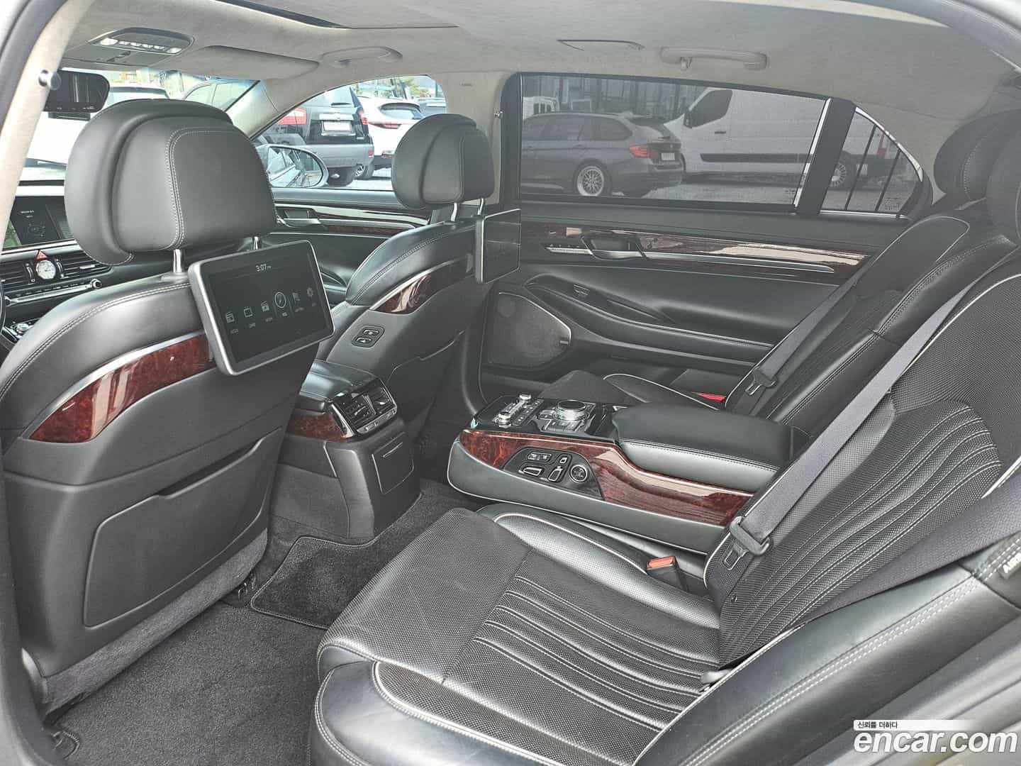 EQ900 Genesis 2016.5-OPTION-020