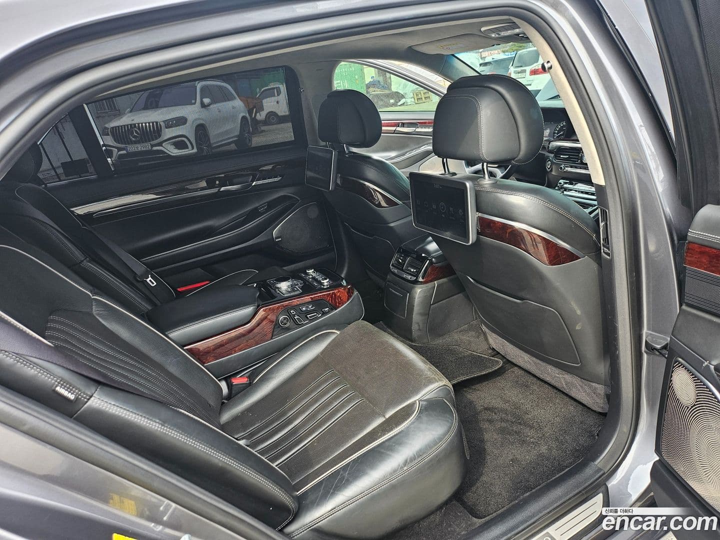 Main__Slider__Photo:EQ900 Genesis 2016.5-18